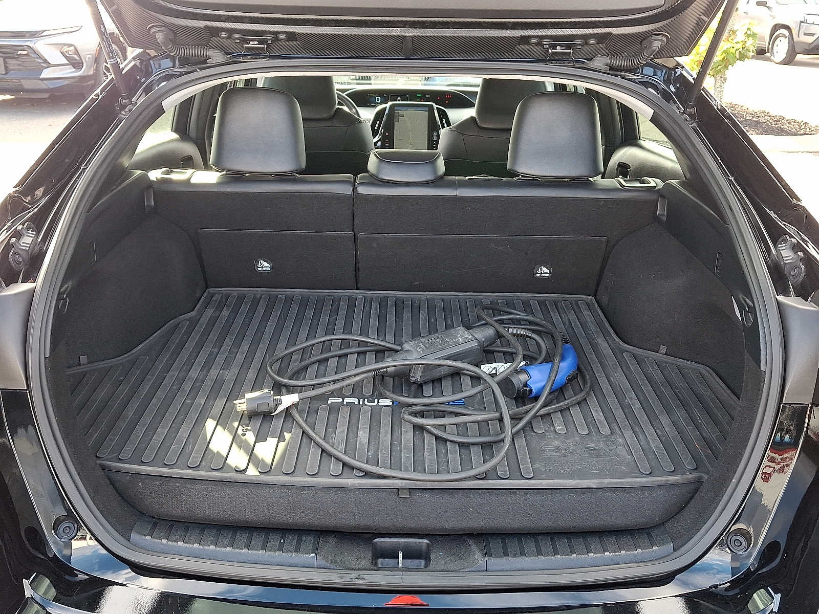 Thumbnail: 2022 Toyota Prius Prime - 31