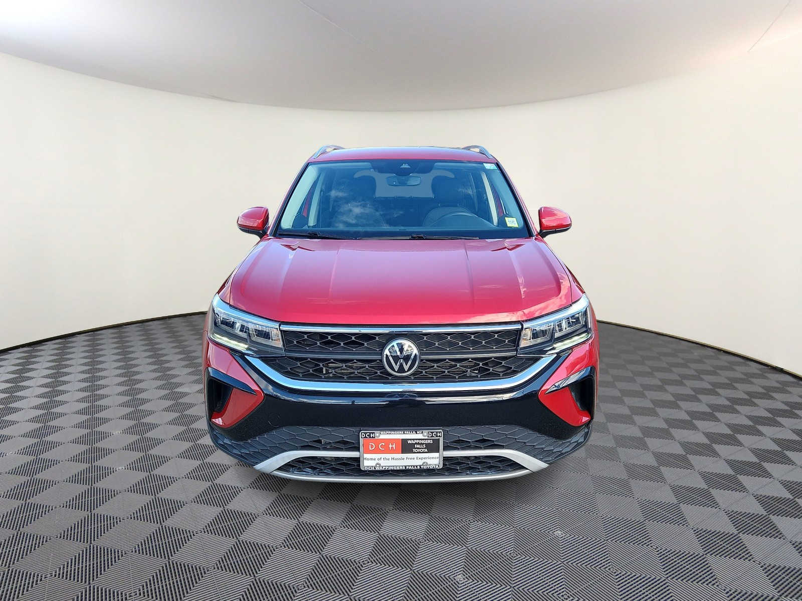 Thumbnail: 2022 Volkswagen Taos - 3