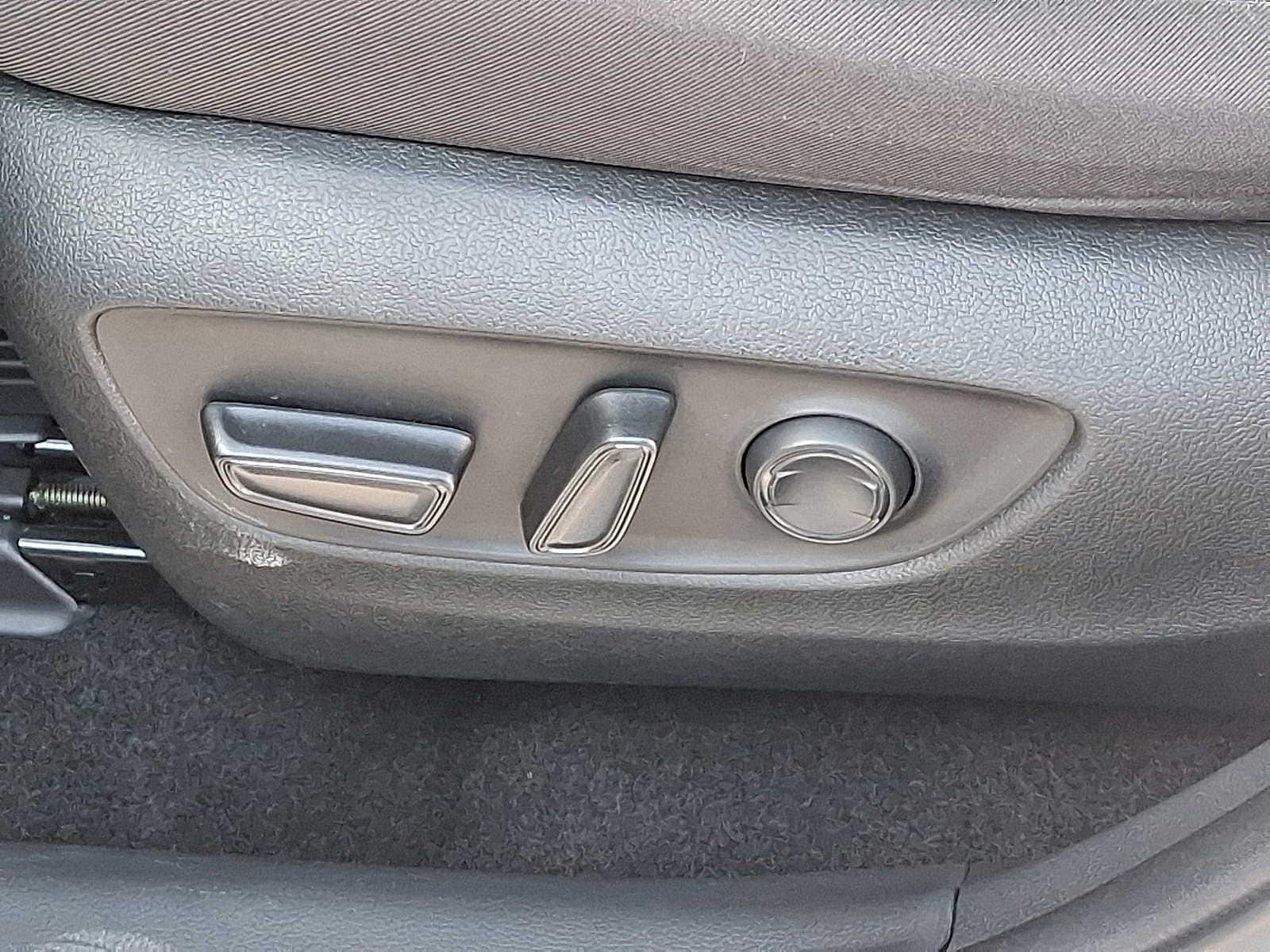 Thumbnail: 2024 Toyota RAV4 - 29