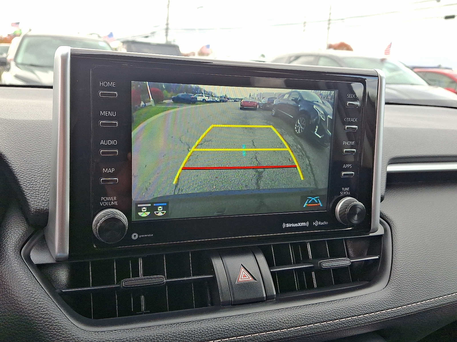 Thumbnail: 2021 Toyota RAV4 - 21