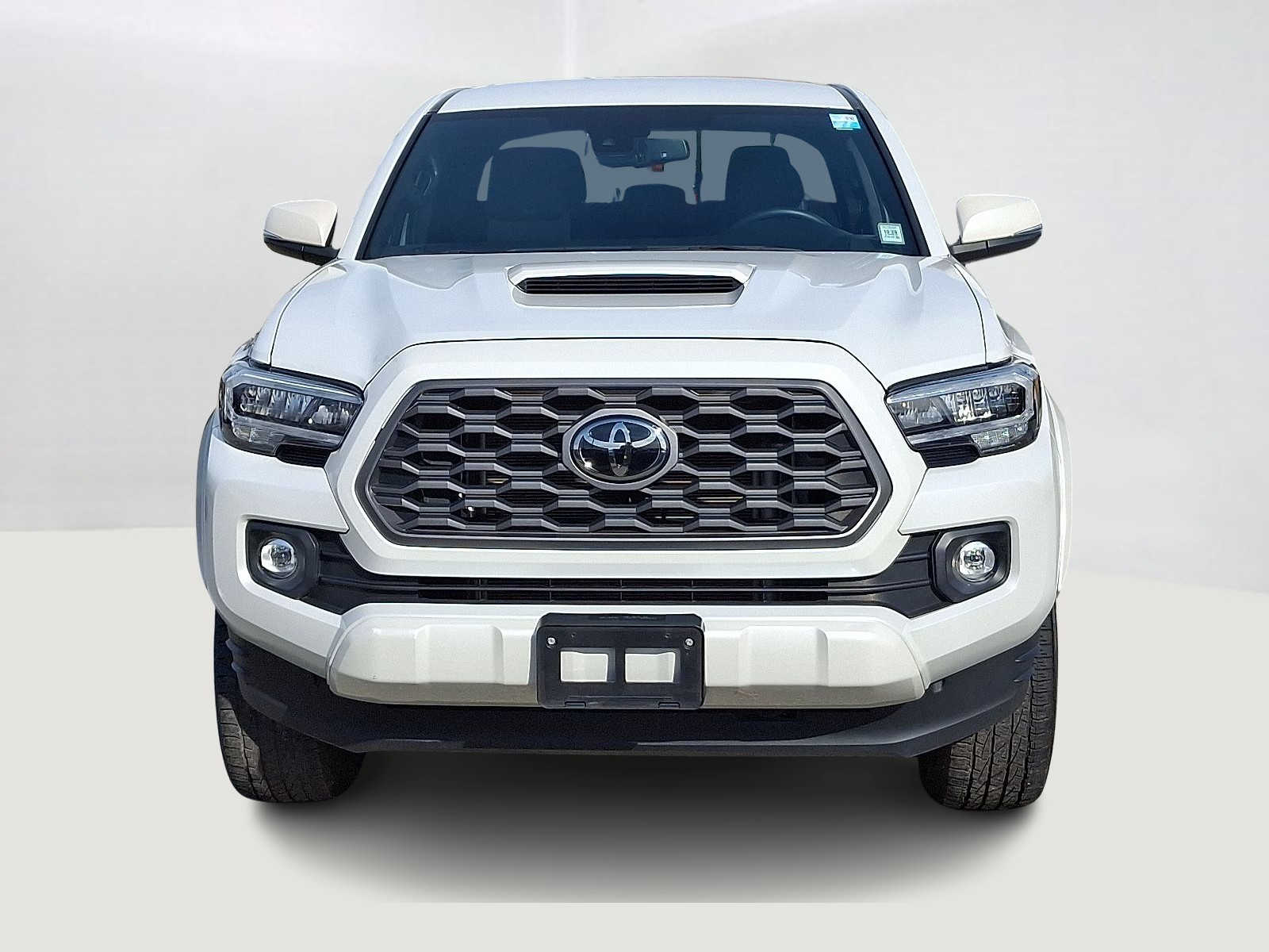 Thumbnail: 2022 Toyota Tacoma - 3