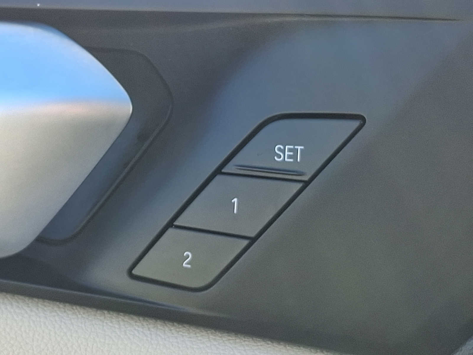 Thumbnail: 2022 BMW X5 - 28