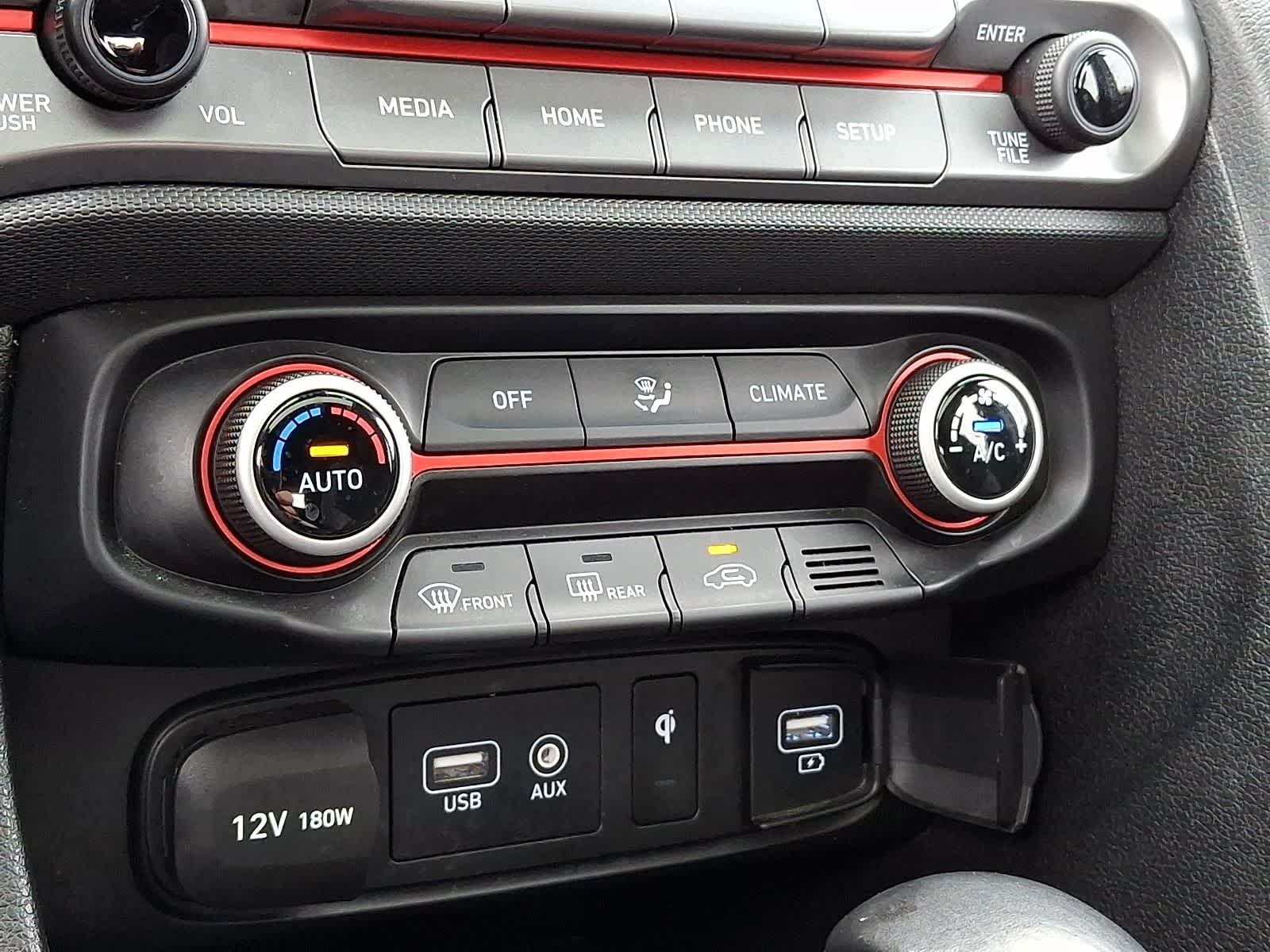 Thumbnail: 2019 Hyundai Veloster - 17