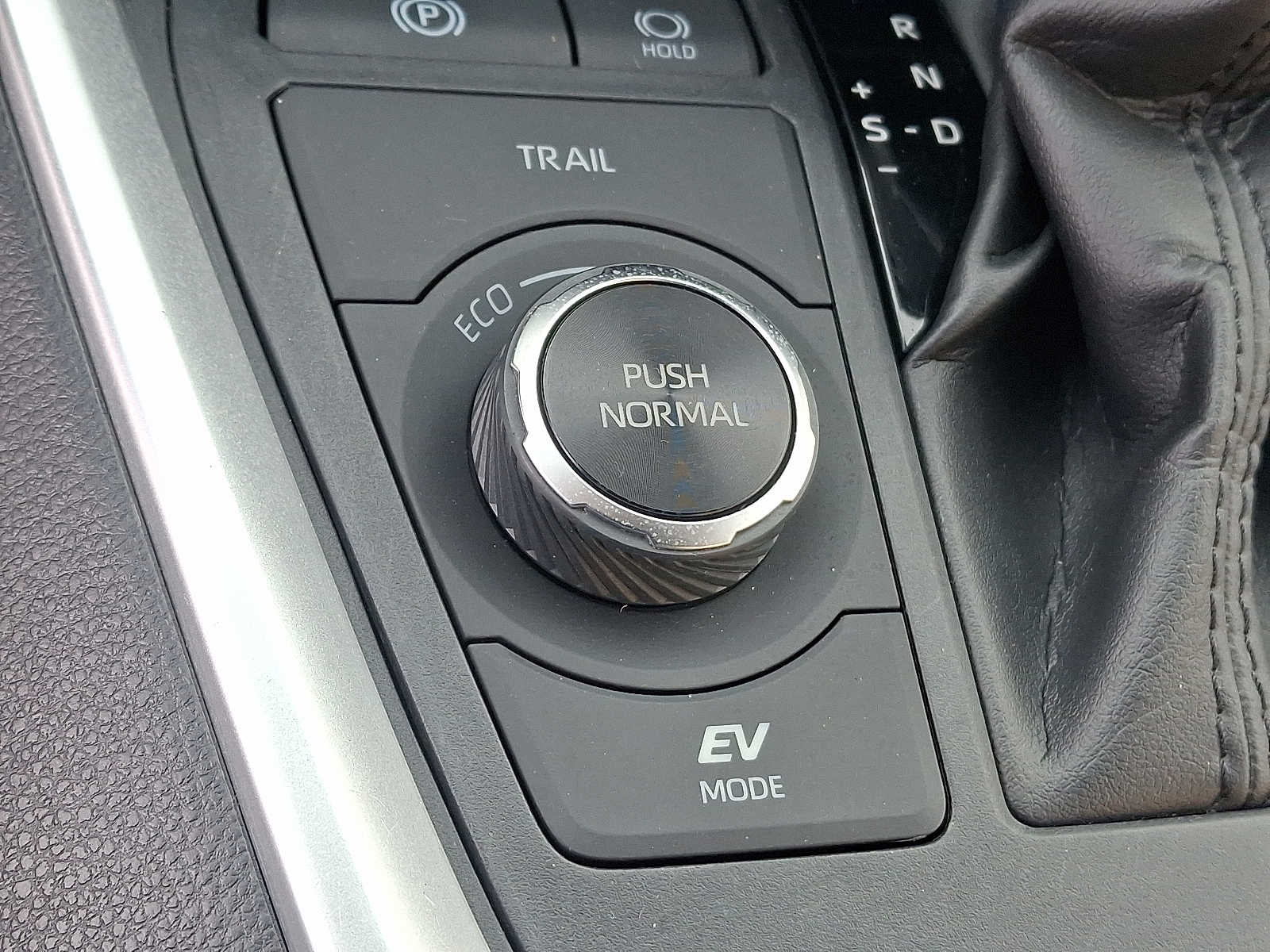 Thumbnail: 2019 Toyota RAV4 - 26