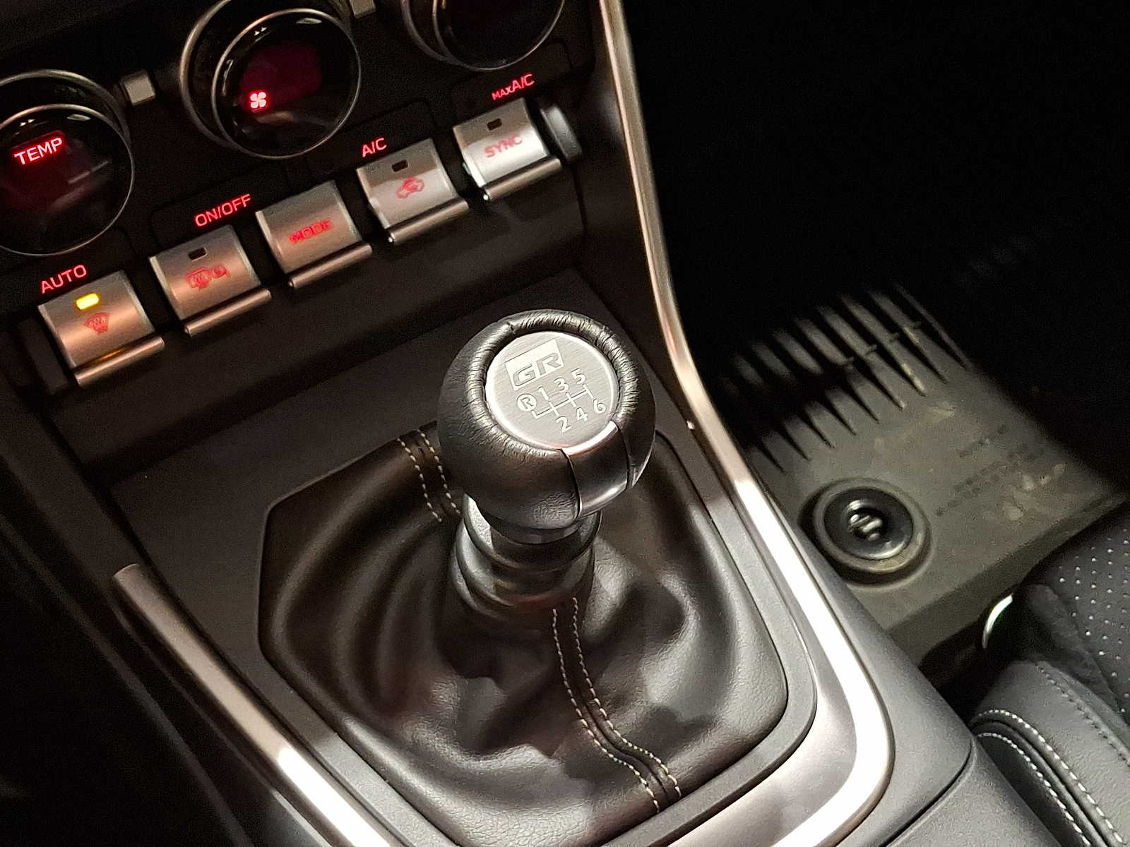 Thumbnail: 2025 Toyota GR86 - 11