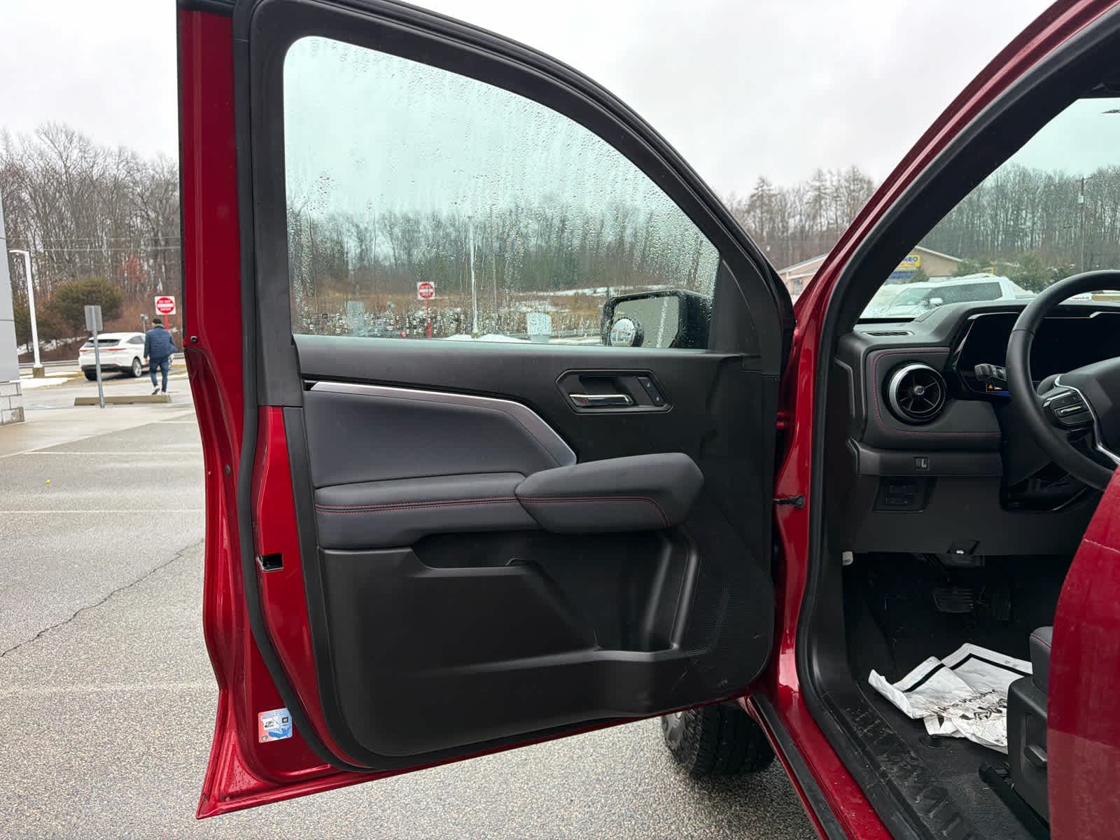 Thumbnail: 2024 Chevrolet Colorado - 20