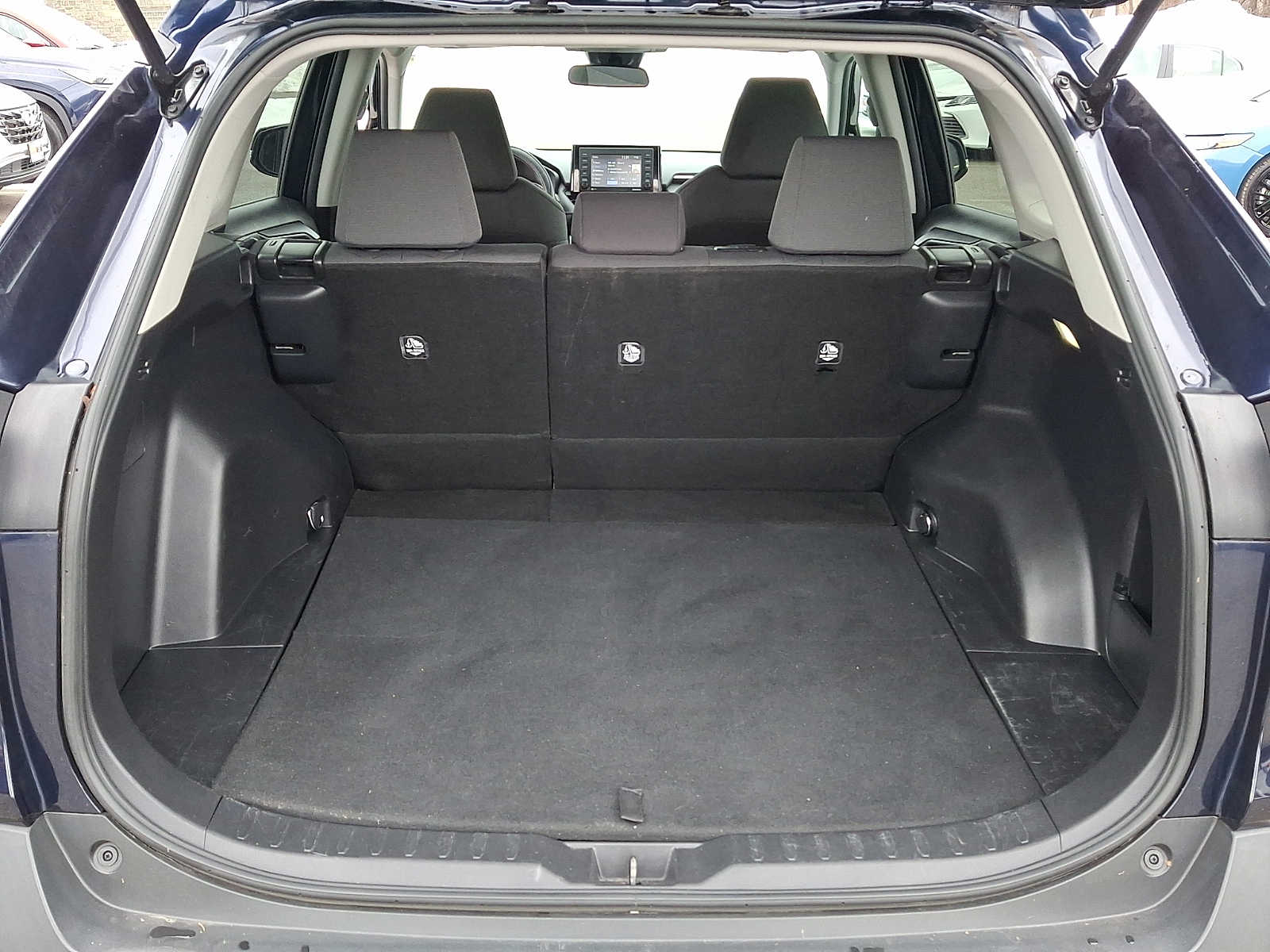 Thumbnail: 2022 Toyota RAV4 - 30