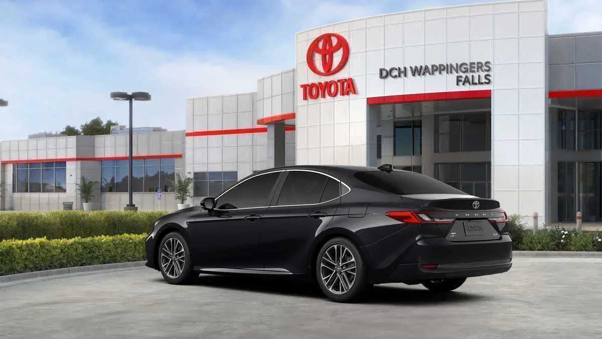 Thumbnail: 2026 Toyota Camry - 16