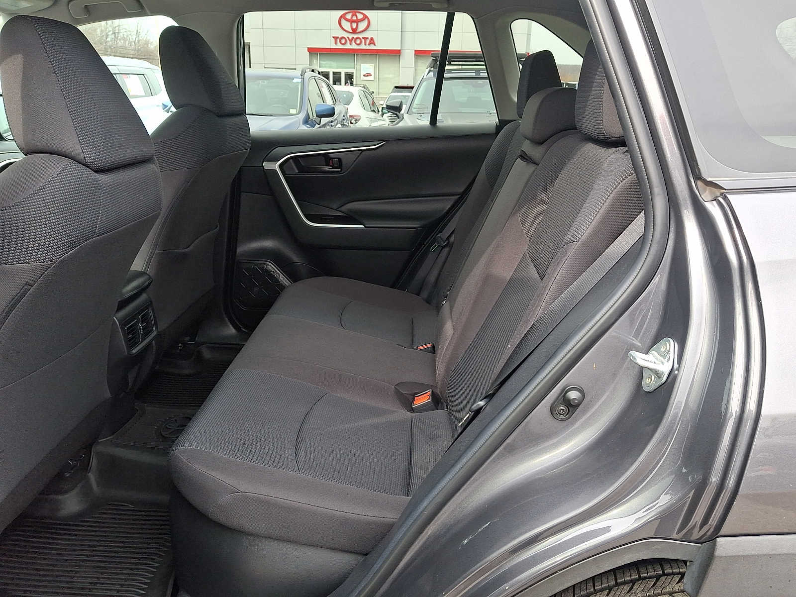 Thumbnail: 2020 Toyota RAV4 - 13