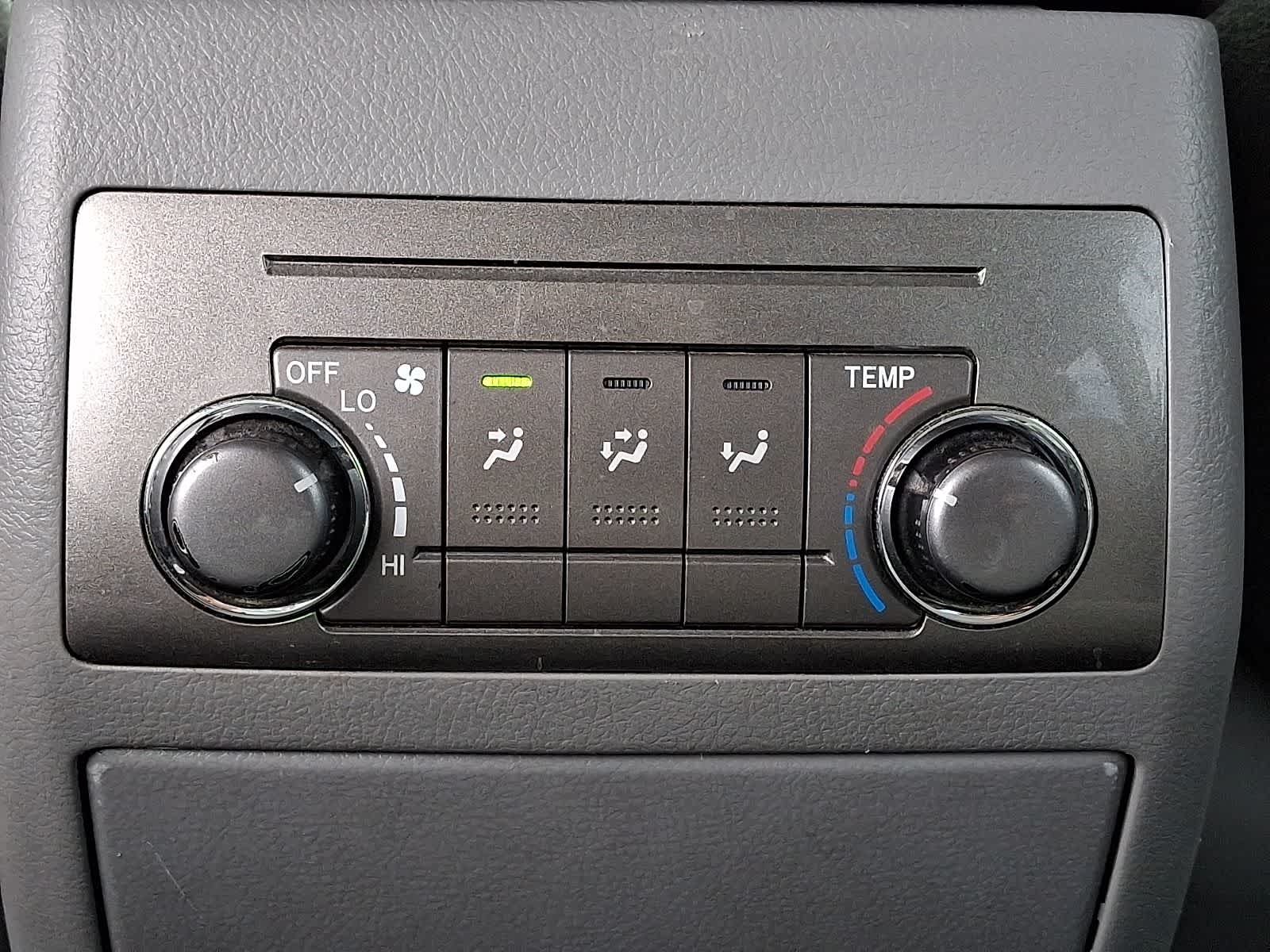 Thumbnail: 2013 Toyota Highlander - 13