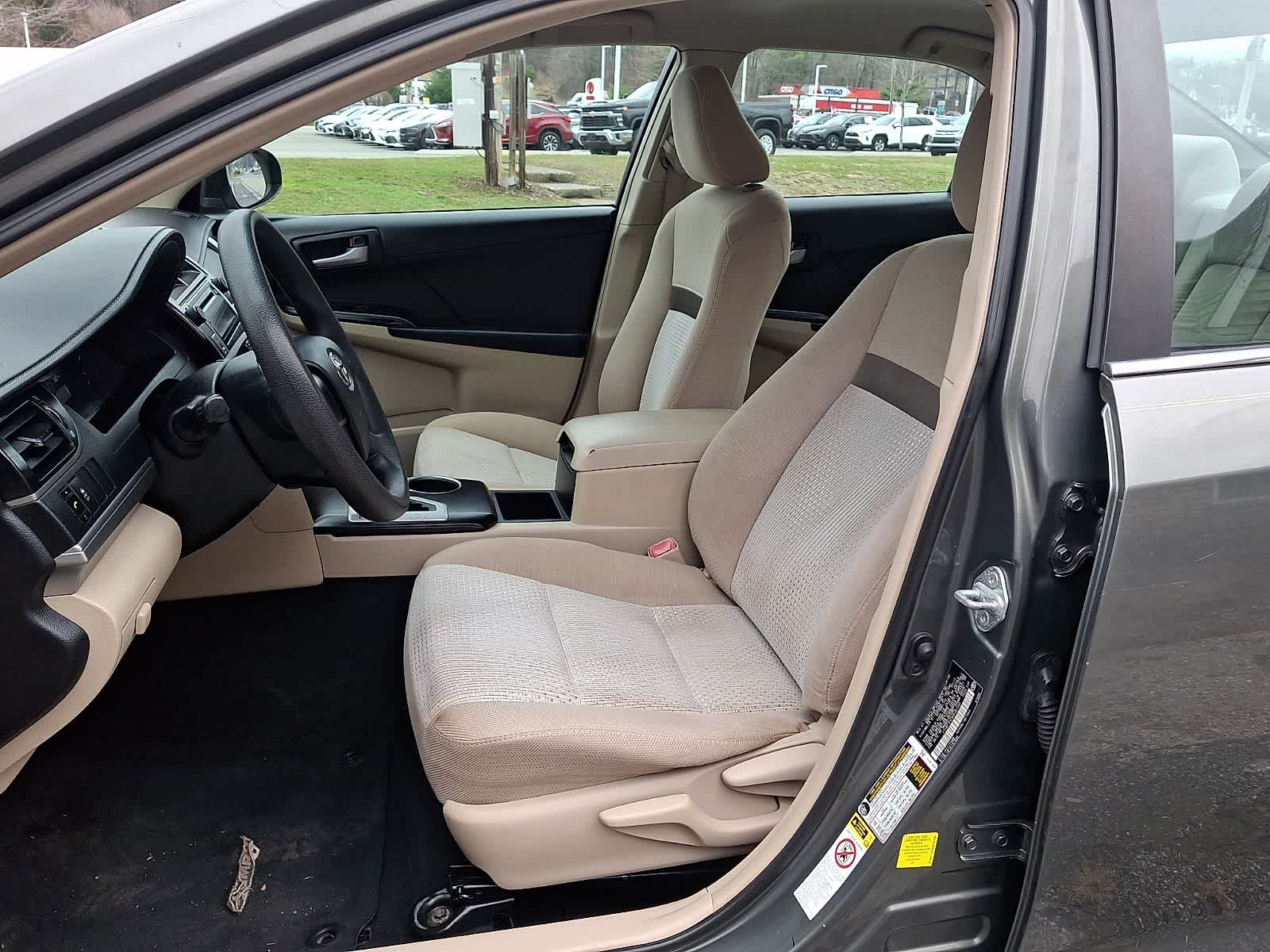 Thumbnail: 2012 Toyota Camry - 15