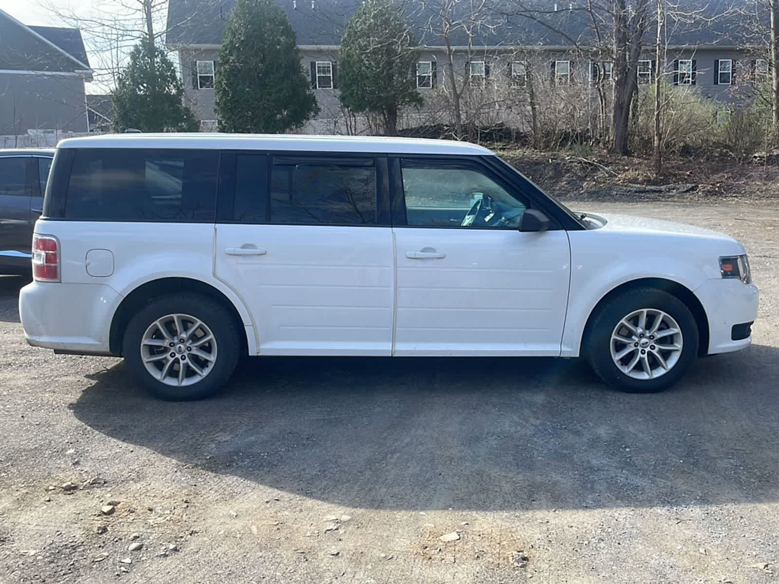 Thumbnail: 2015 Ford Flex - 8