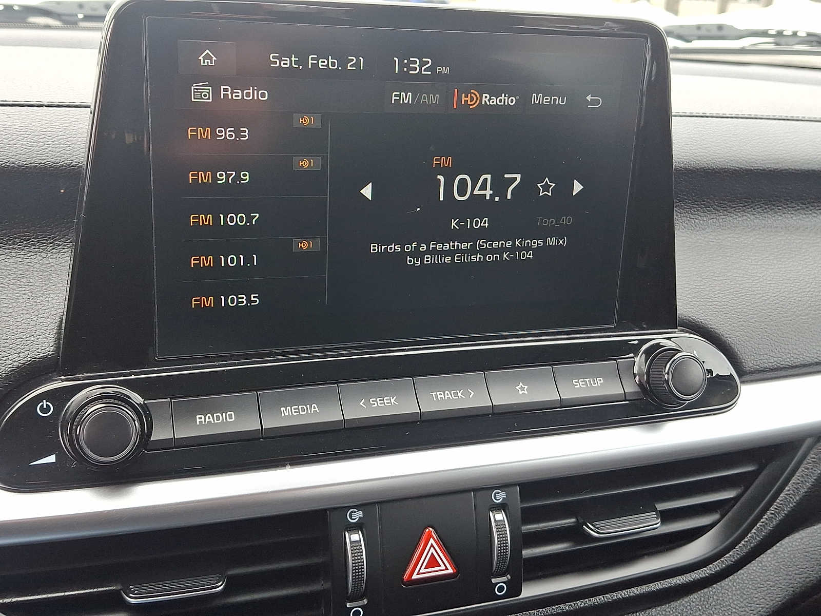 Thumbnail: 2023 Kia Forte - 17