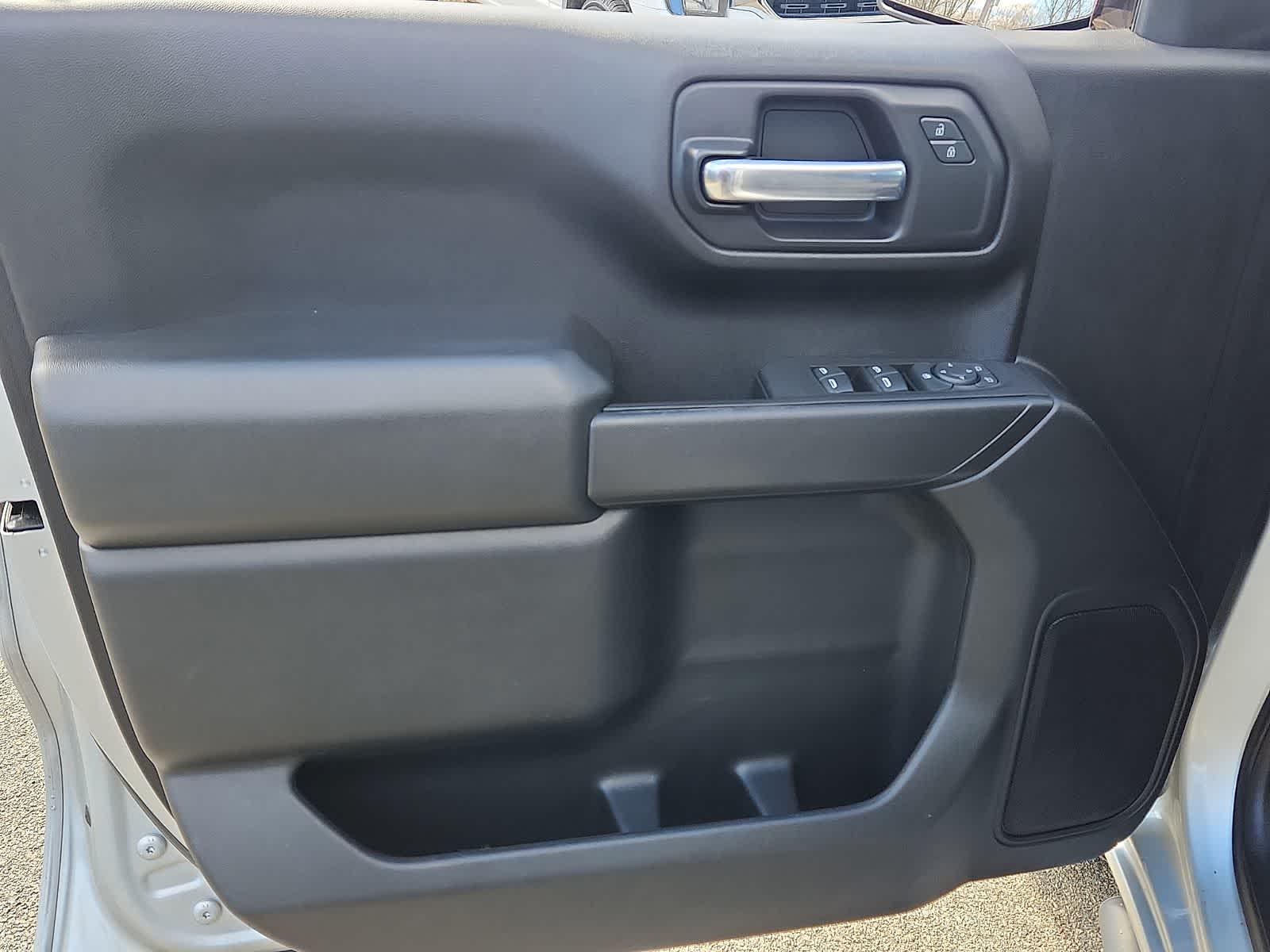 Thumbnail: 2020 Chevrolet Silverado 1500 - 13