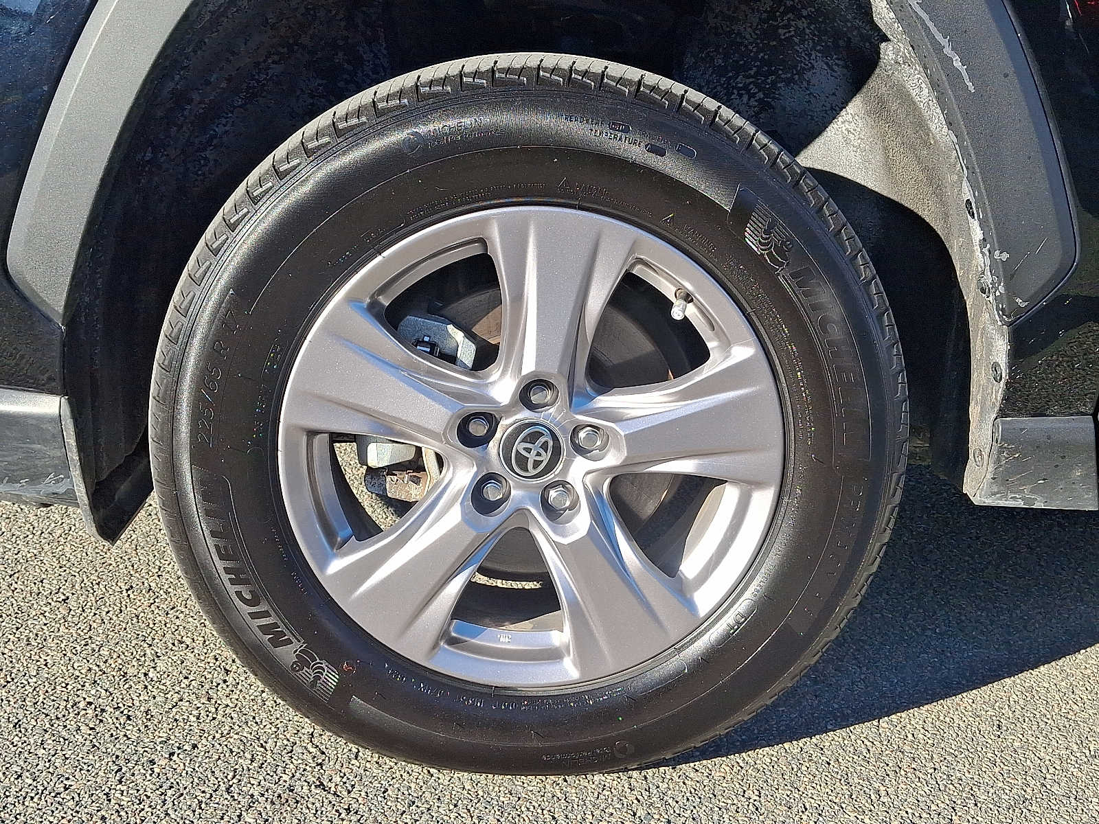 Thumbnail: 2025 Toyota RAV4 - 11