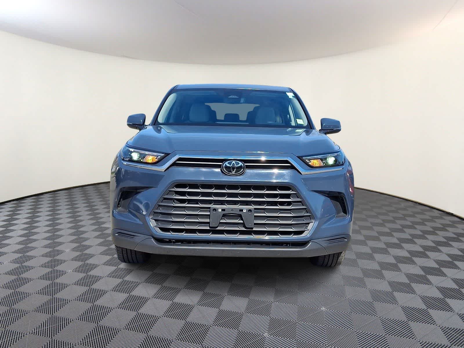 Thumbnail: 2025 Toyota Grand Highlander - 3