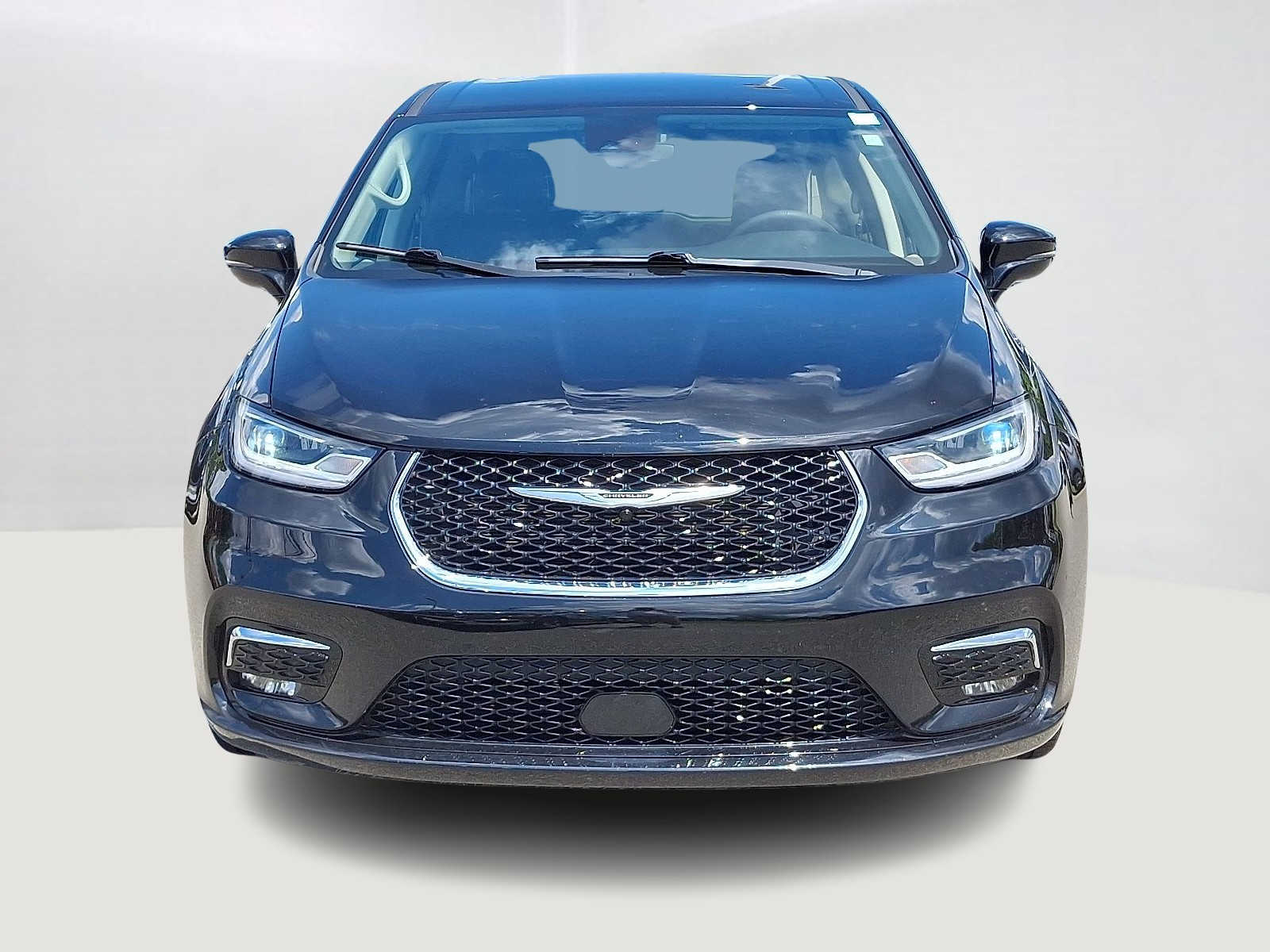 Thumbnail: 2024 Chrysler Pacifica - 3