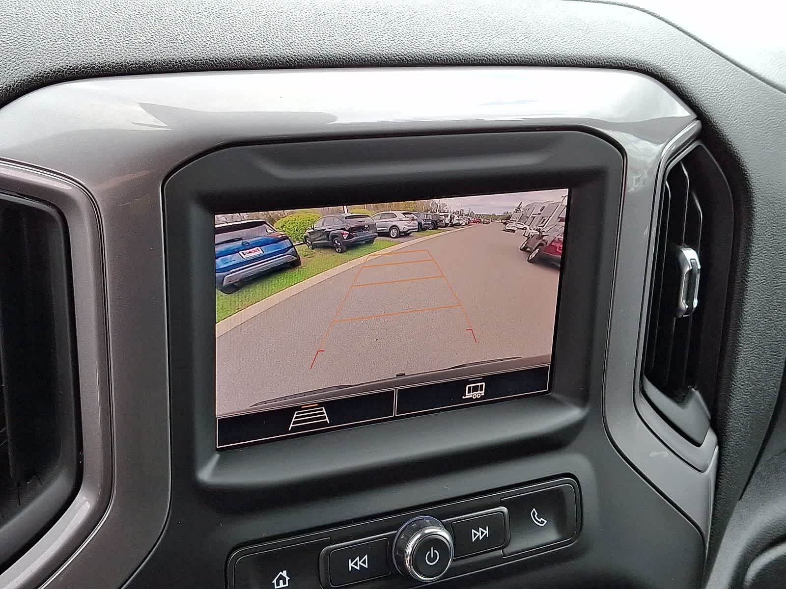 Thumbnail: 2023 Chevrolet Silverado 1500 - 20