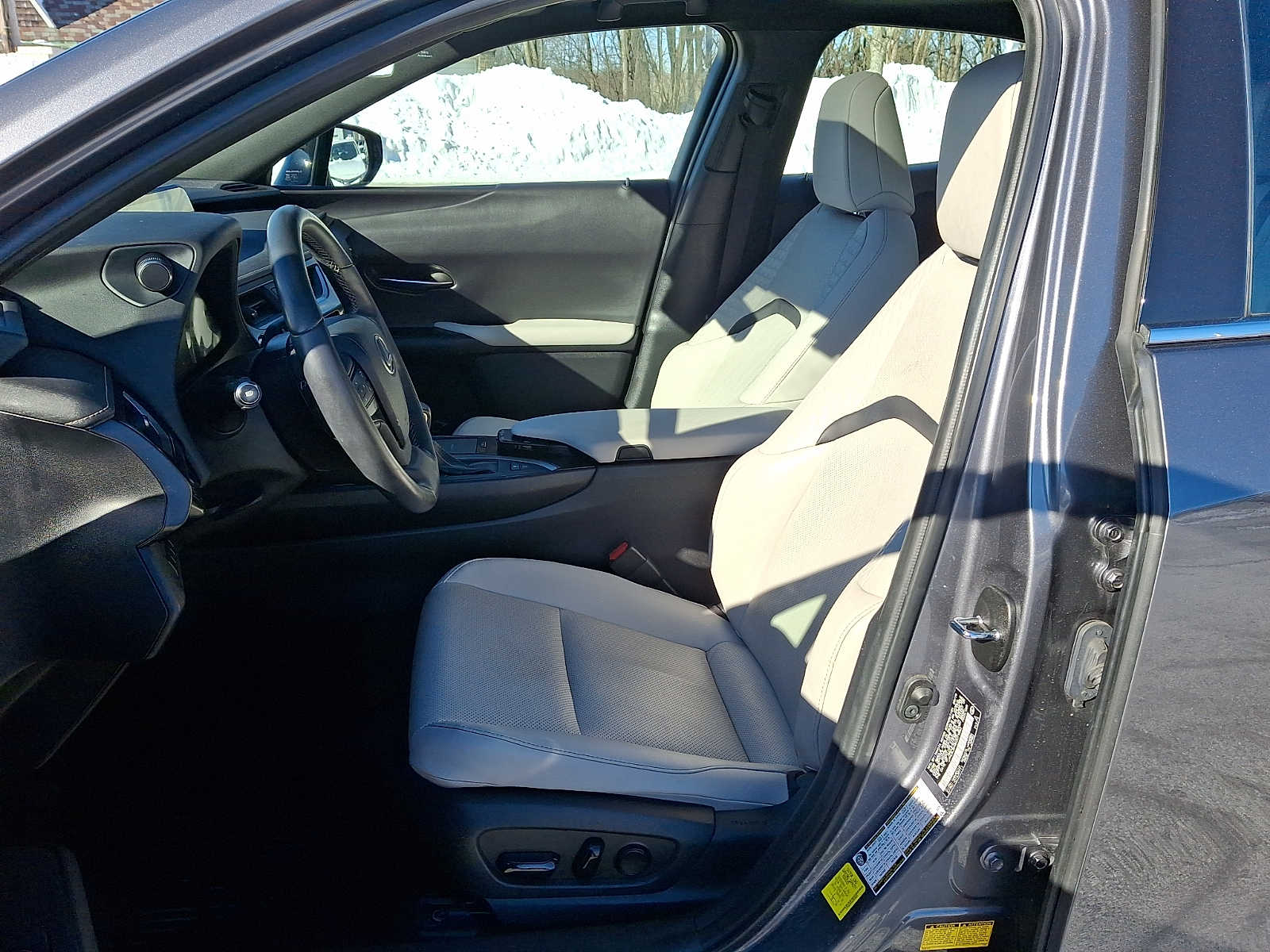 Thumbnail: 2019 Lexus UX - 14