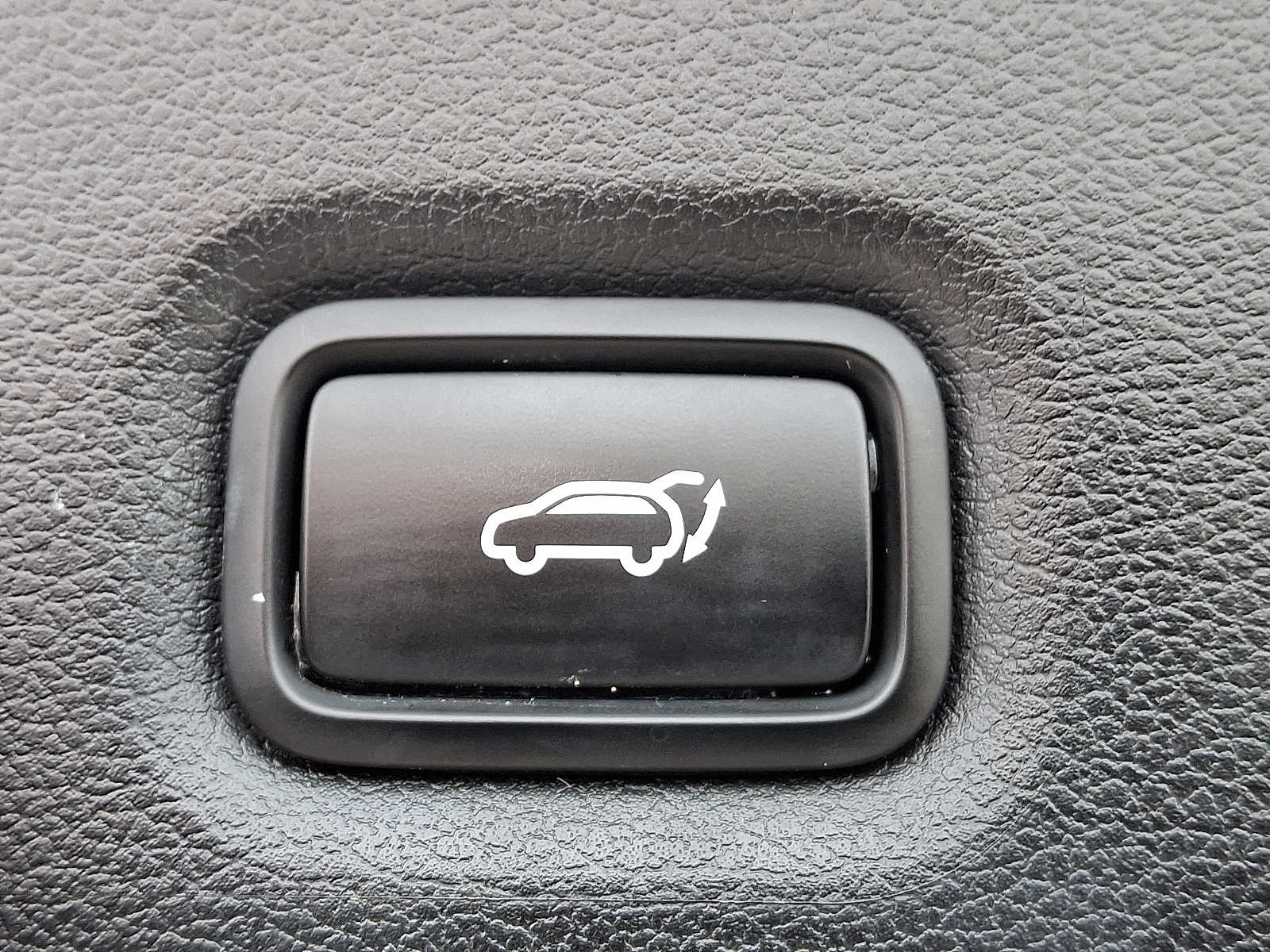 Thumbnail: 2023 Hyundai Santa Fe - 31