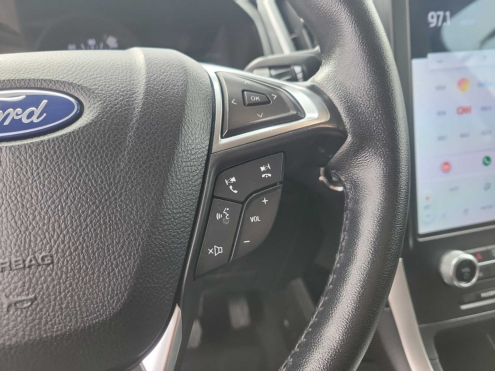 Thumbnail: 2024 Ford Edge - 22