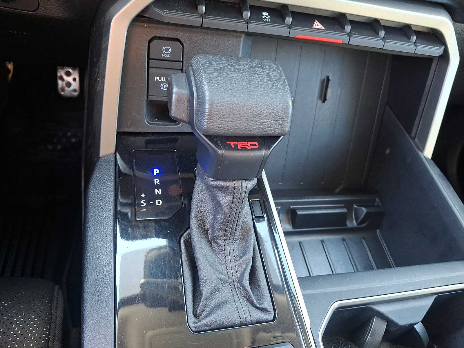 Thumbnail: 2023 Toyota Tundra - 16