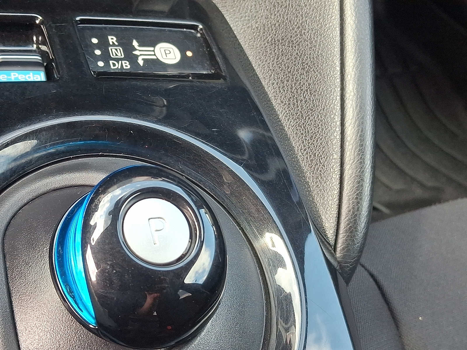 Thumbnail: 2022 Nissan Leaf - 15