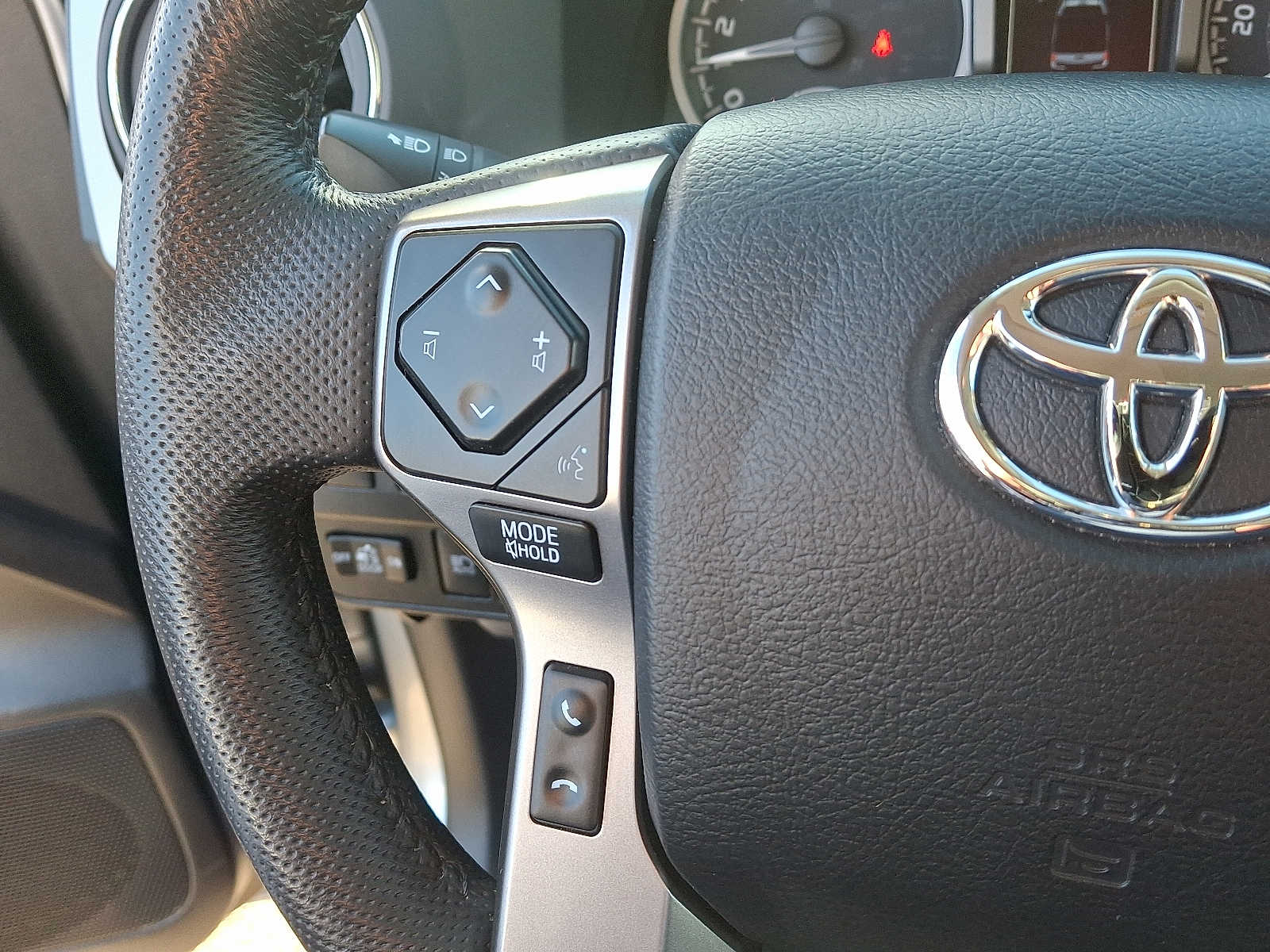 Thumbnail: 2023 Toyota Tacoma - 24