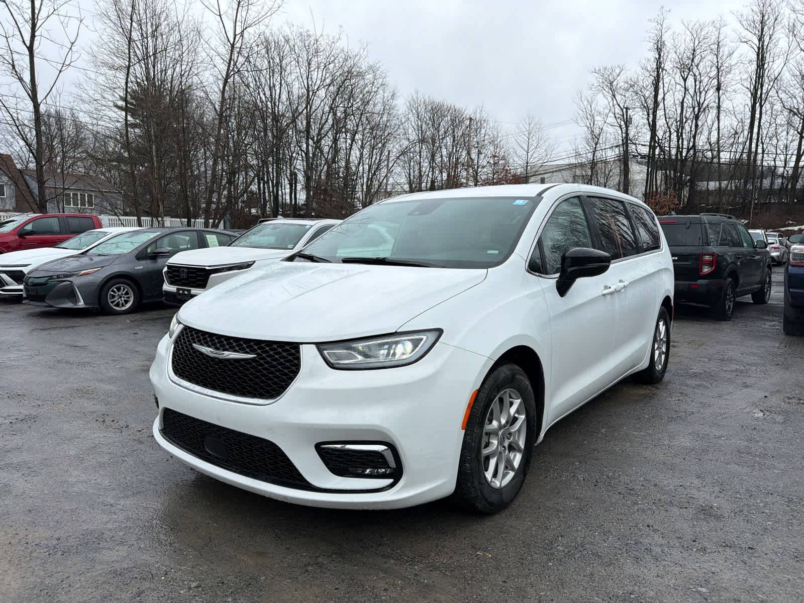 Thumbnail: 2025 Chrysler Pacifica - 1