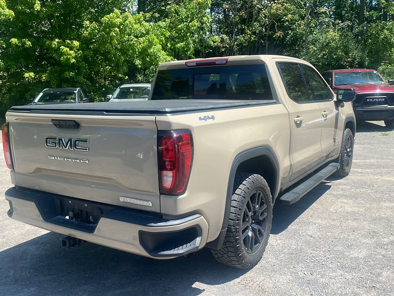 Thumbnail: 2023 GMC Sierra 1500 - 8