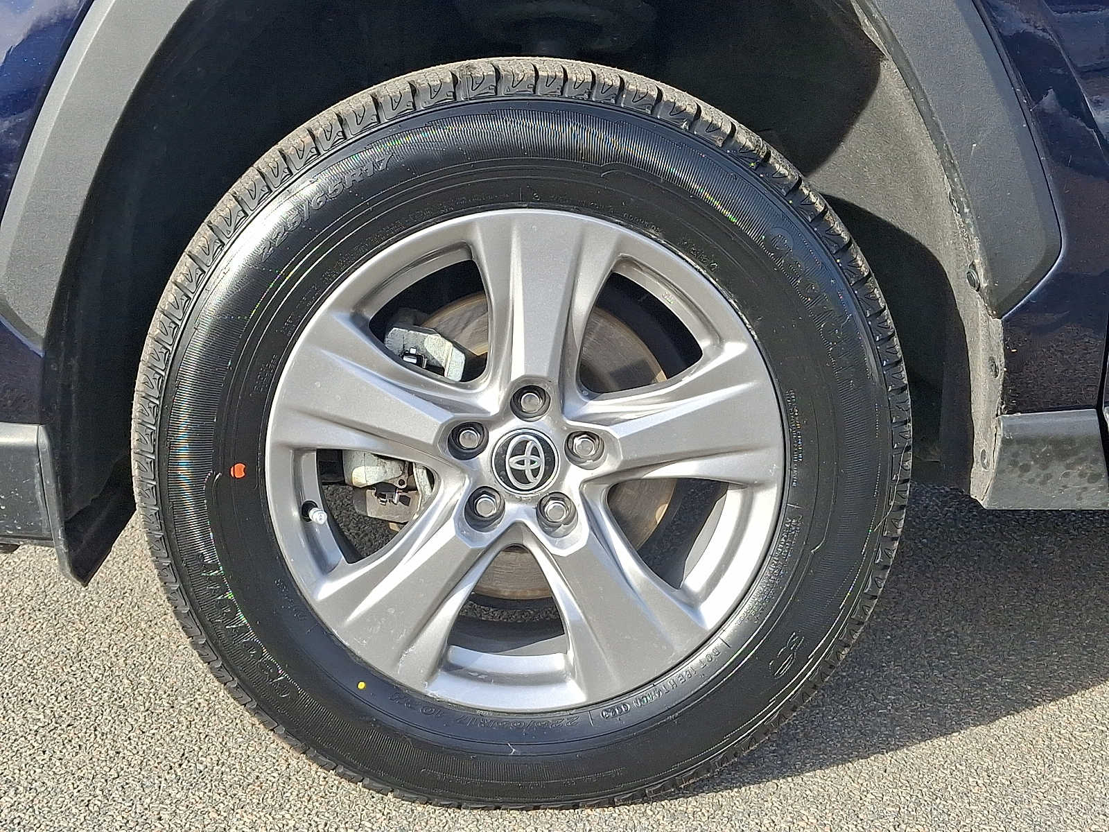 Thumbnail: 2024 Toyota RAV4 - 11