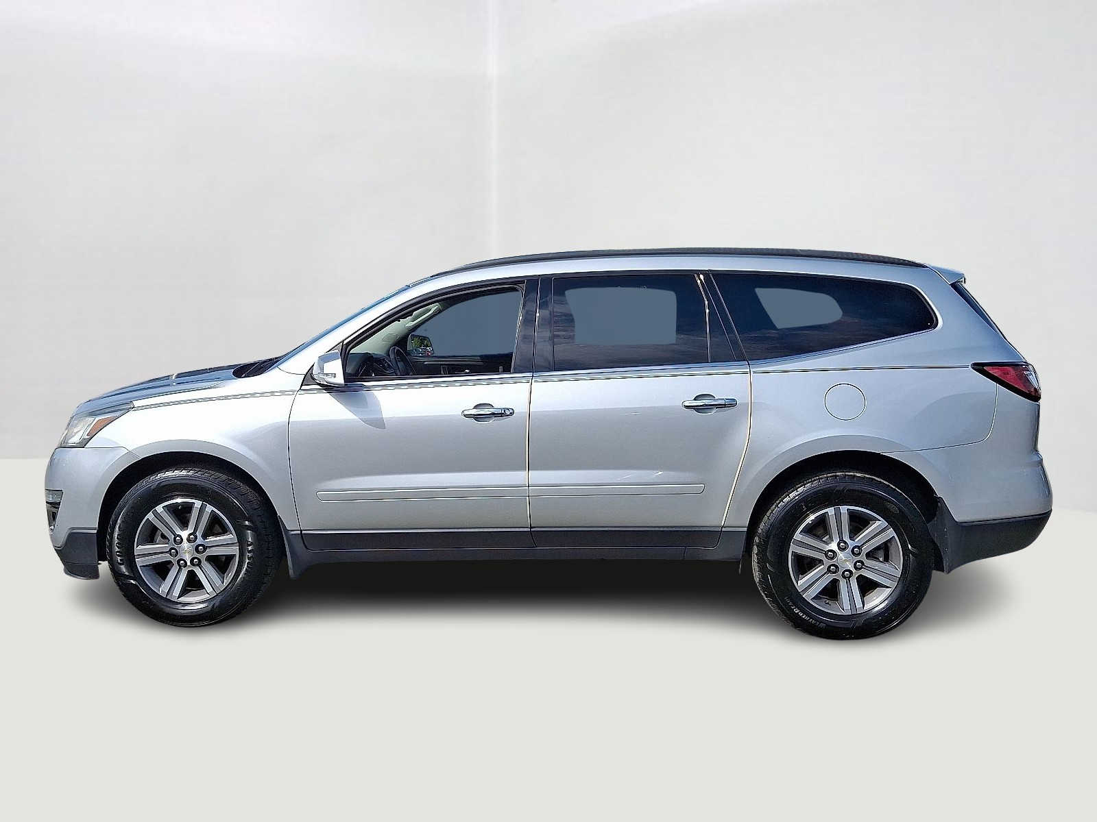 Thumbnail: 2015 Chevrolet Traverse - 8