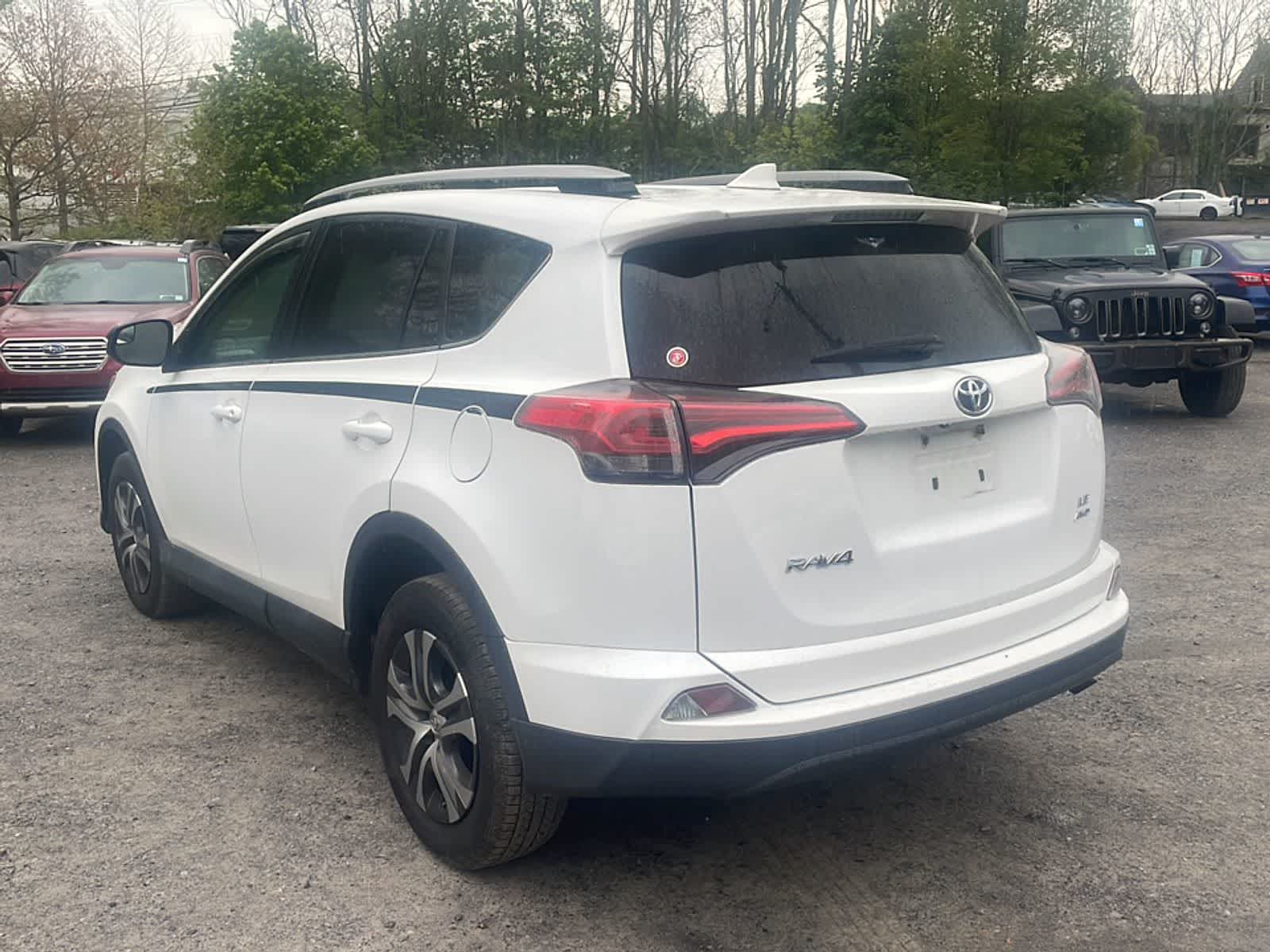 Thumbnail: 2018 Toyota RAV4 - 6