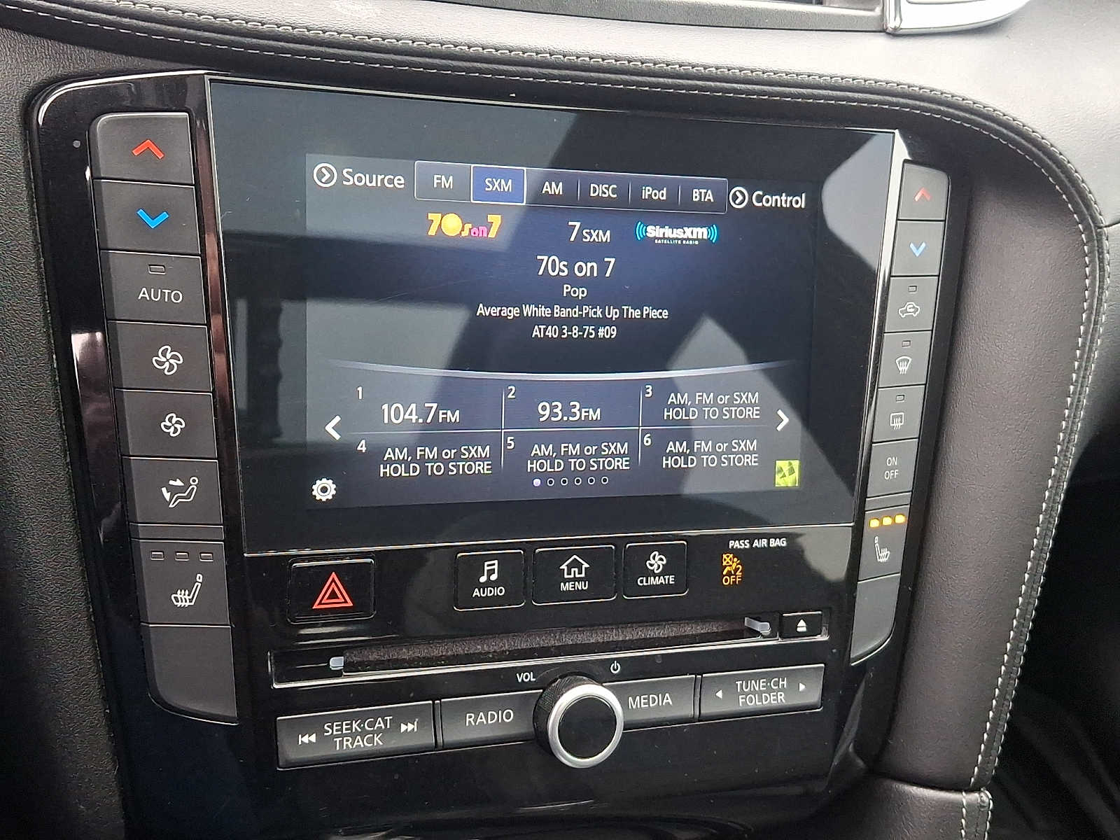 Thumbnail: 2019 INFINITI QX50 - 19