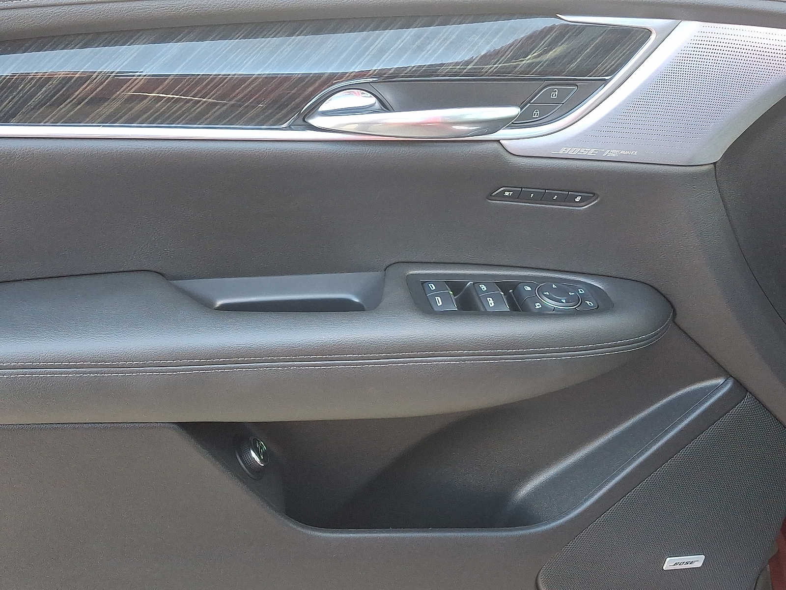 Thumbnail: 2020 Cadillac XT6 - 15