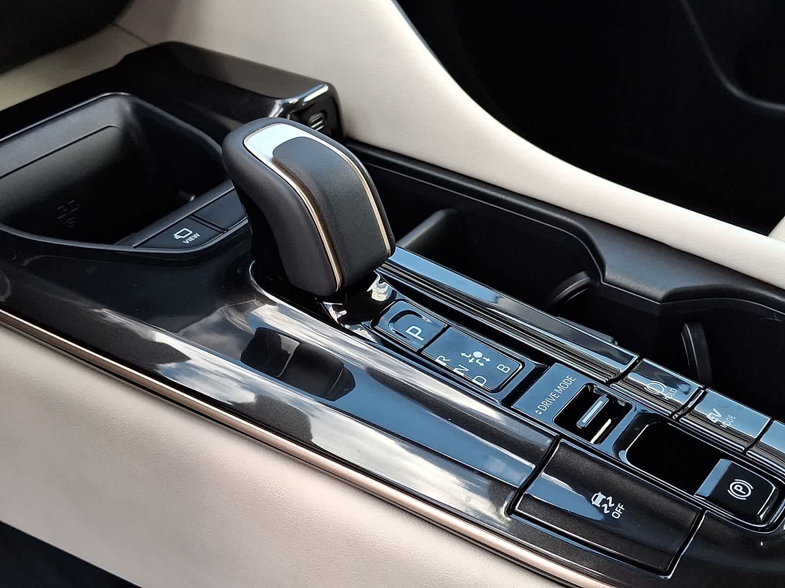 Thumbnail: 2026 Toyota Crown - 19