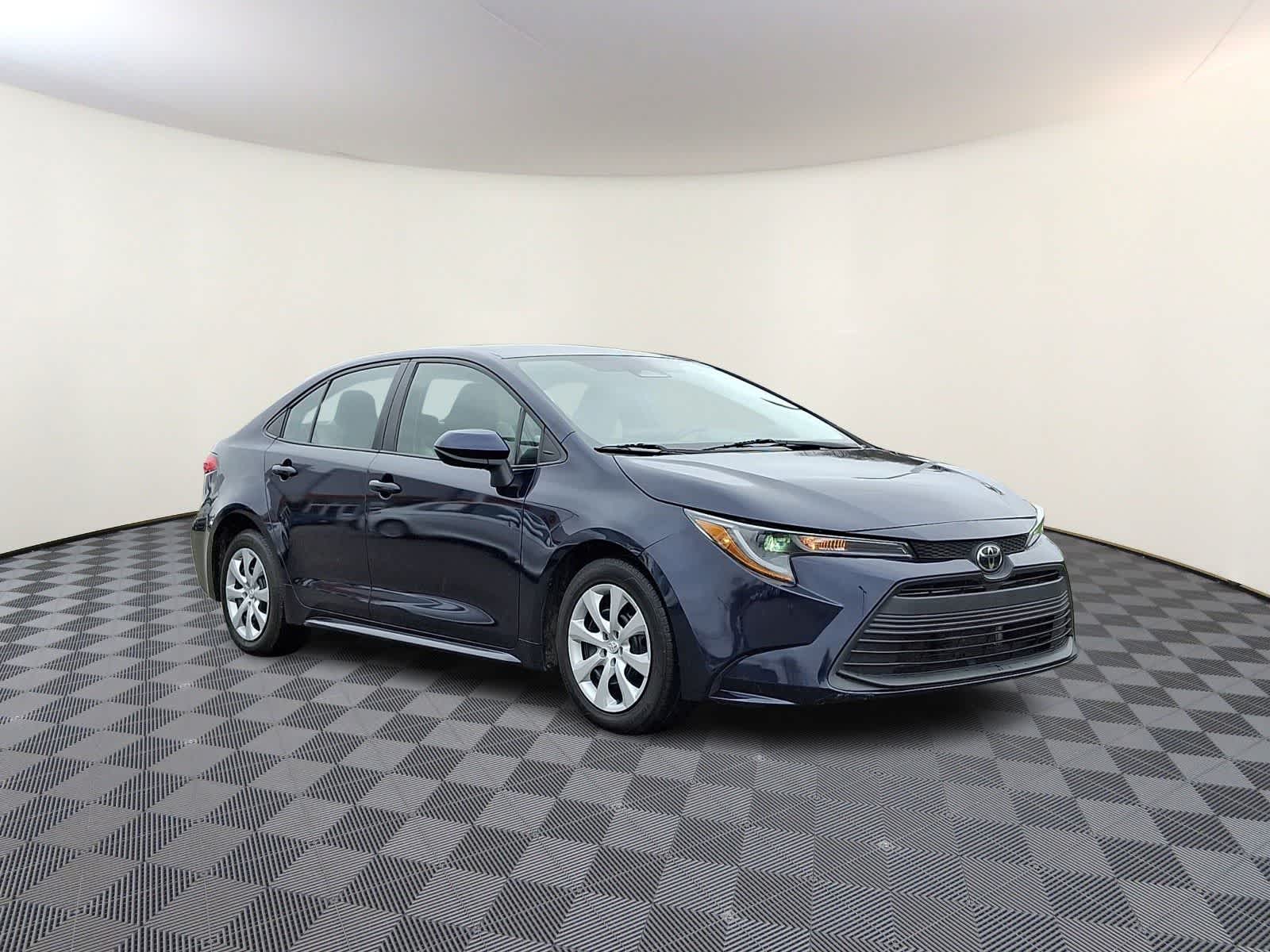 Thumbnail: 2023 Toyota Corolla - 5