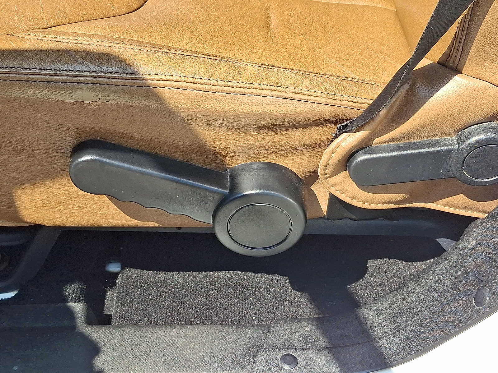 Thumbnail: 2013 Jeep Wrangler - 25