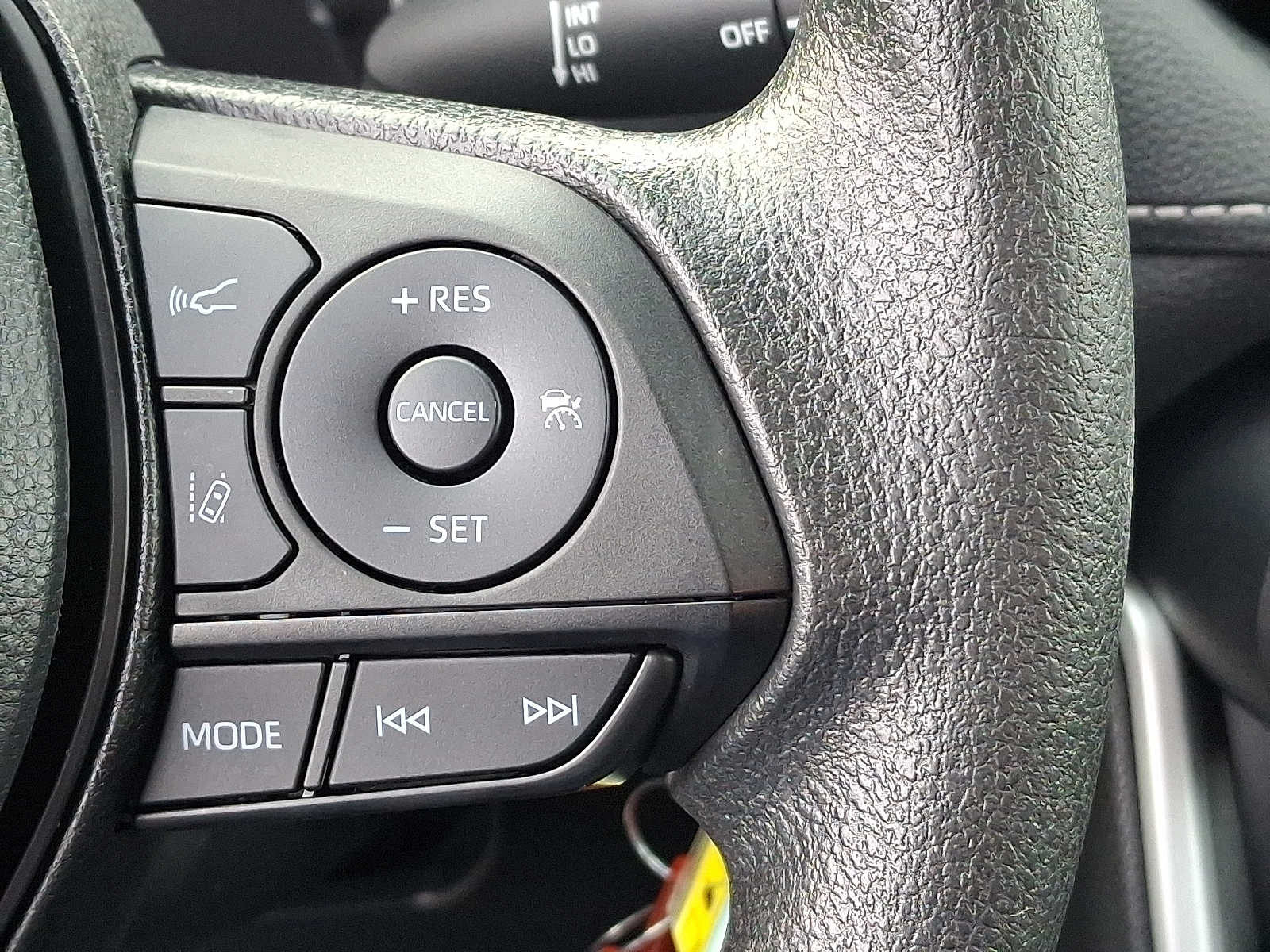 Thumbnail: 2023 Toyota RAV4 - 24