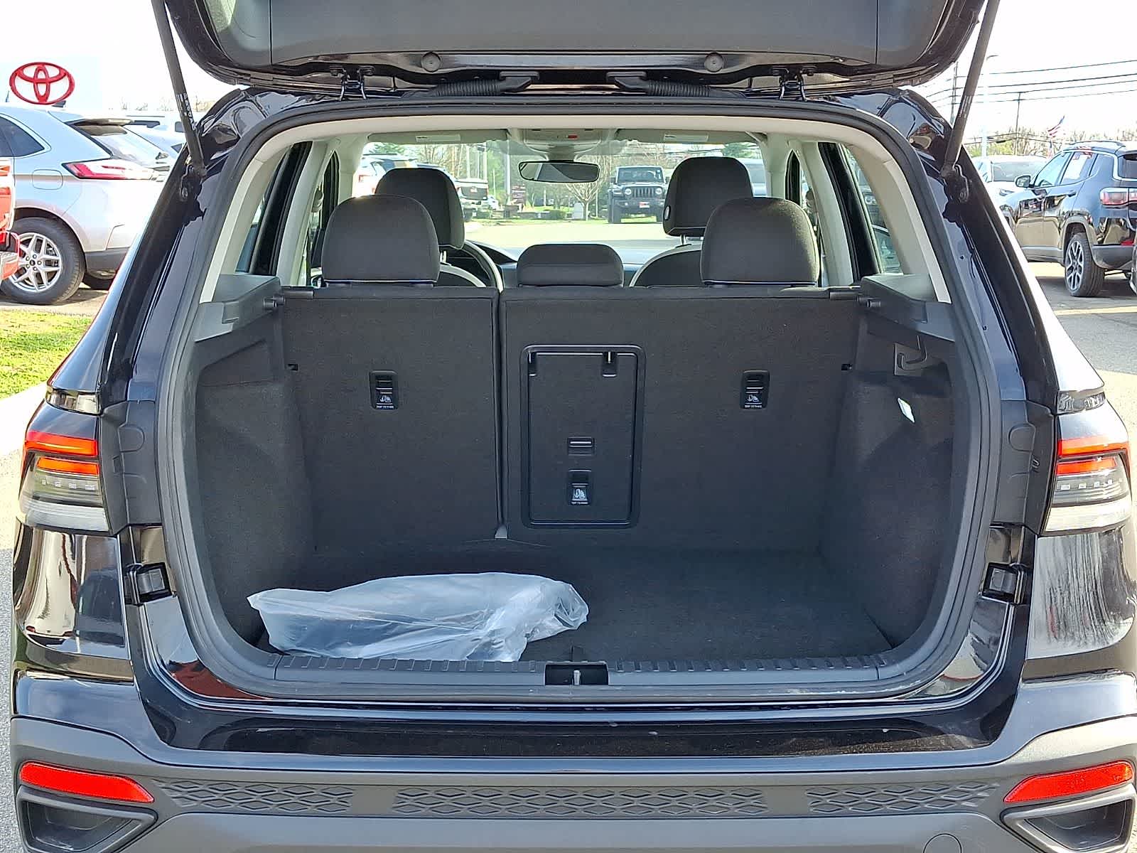 Thumbnail: 2025 Volkswagen Taos - 30