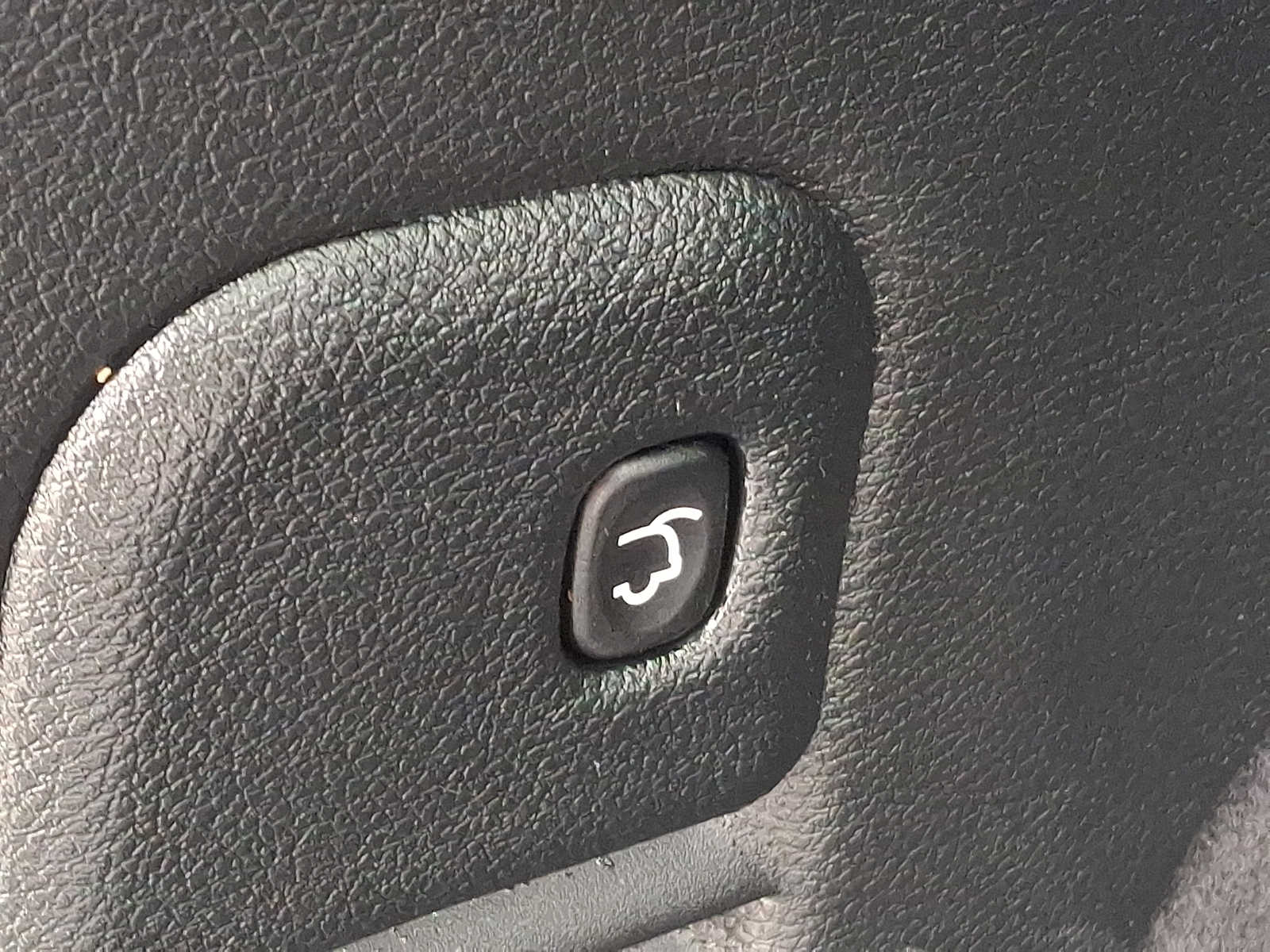 Thumbnail: 2020 Jeep Grand Cherokee - 29