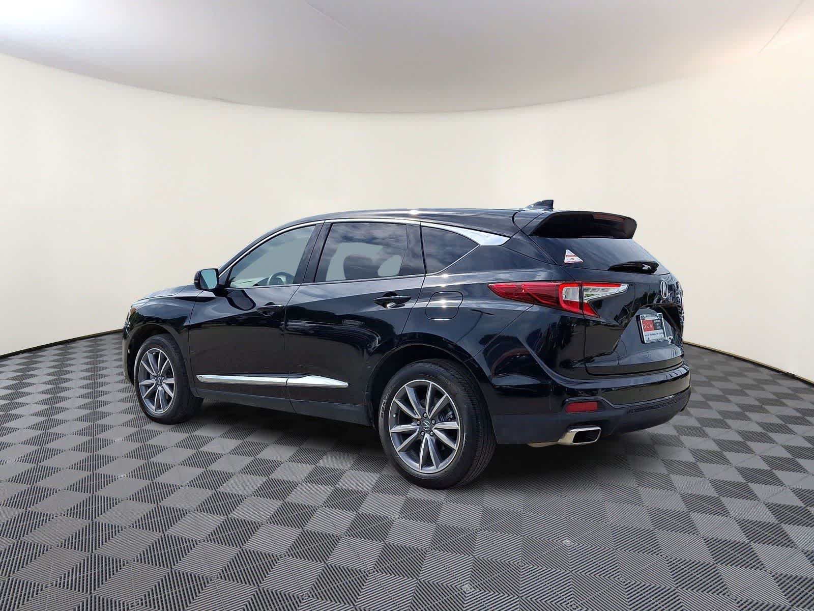 Thumbnail: 2024 Acura RDX - 7