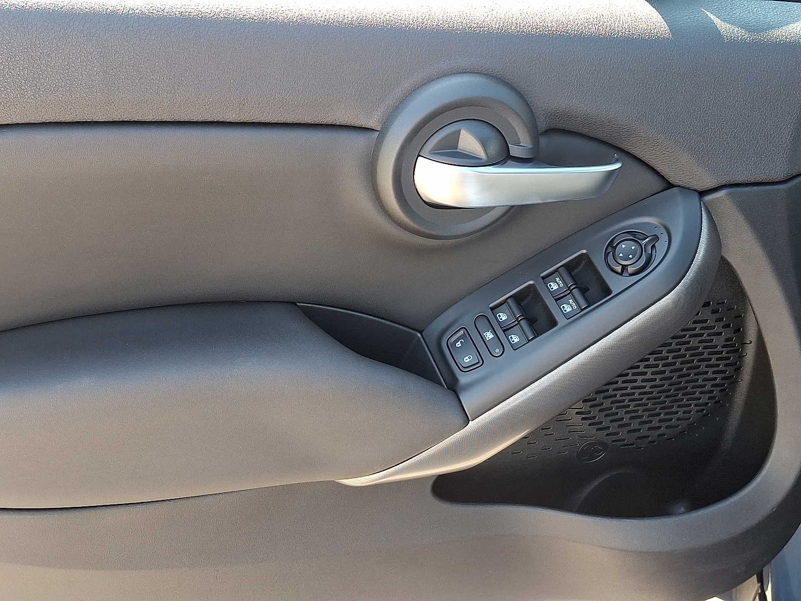 Thumbnail: 2019 Fiat 500X - 13