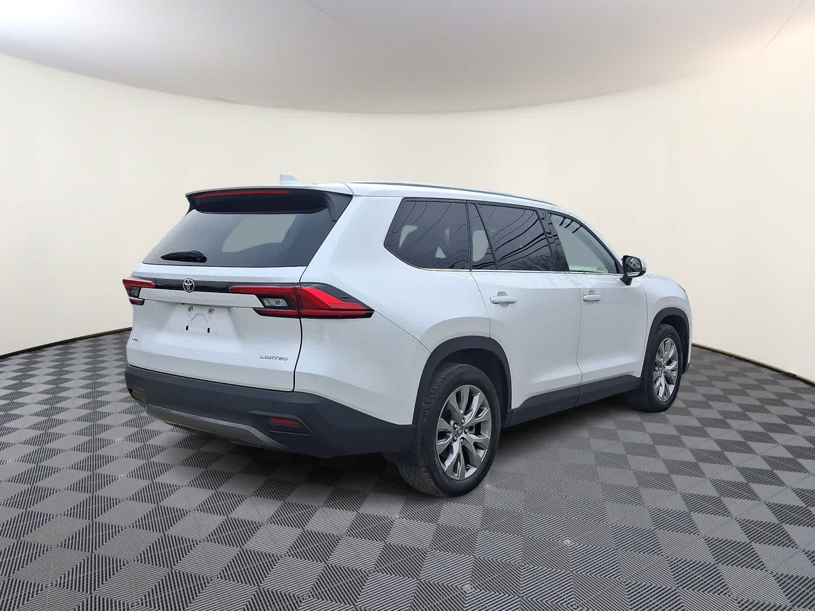 Thumbnail: 2024 Toyota Grand Highlander - 6