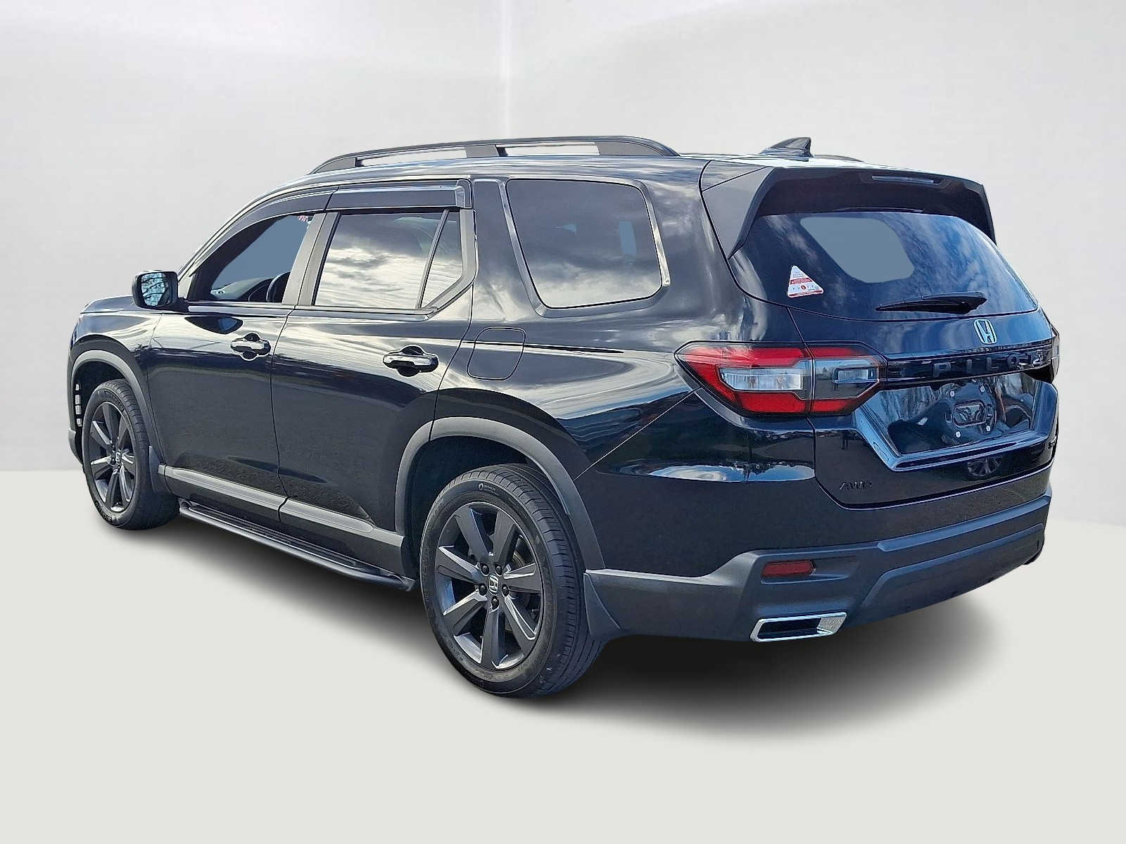 Thumbnail: 2023 Honda Pilot - 7