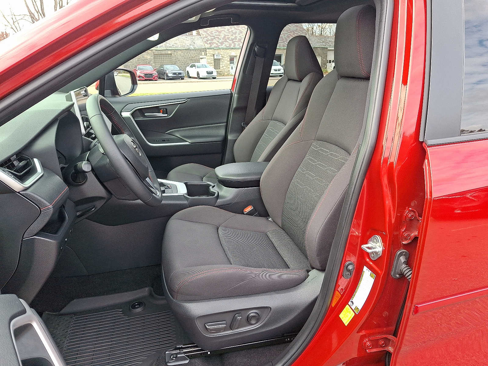 Thumbnail: 2024 Toyota RAV4 - 16