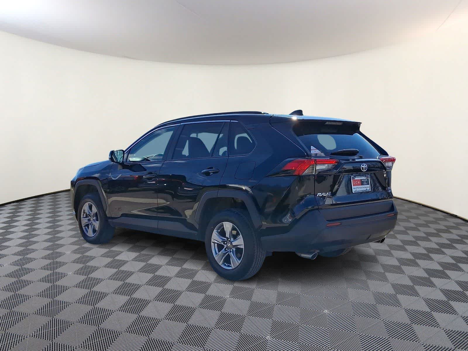 Thumbnail: 2025 Toyota RAV4 - 9