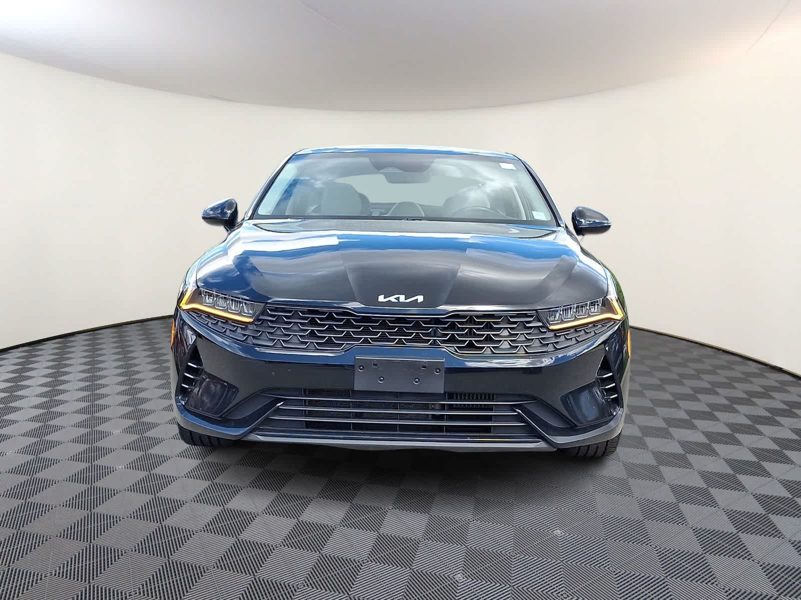 Thumbnail: 2022 Kia K5 - 3