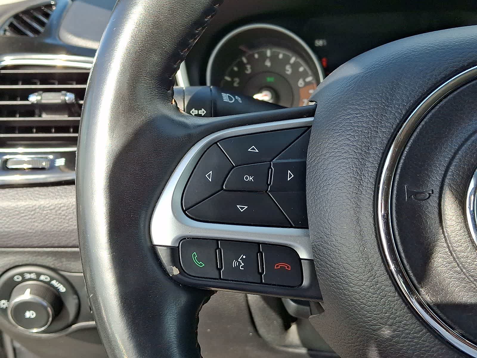 Thumbnail: 2017 Jeep Compass - 22