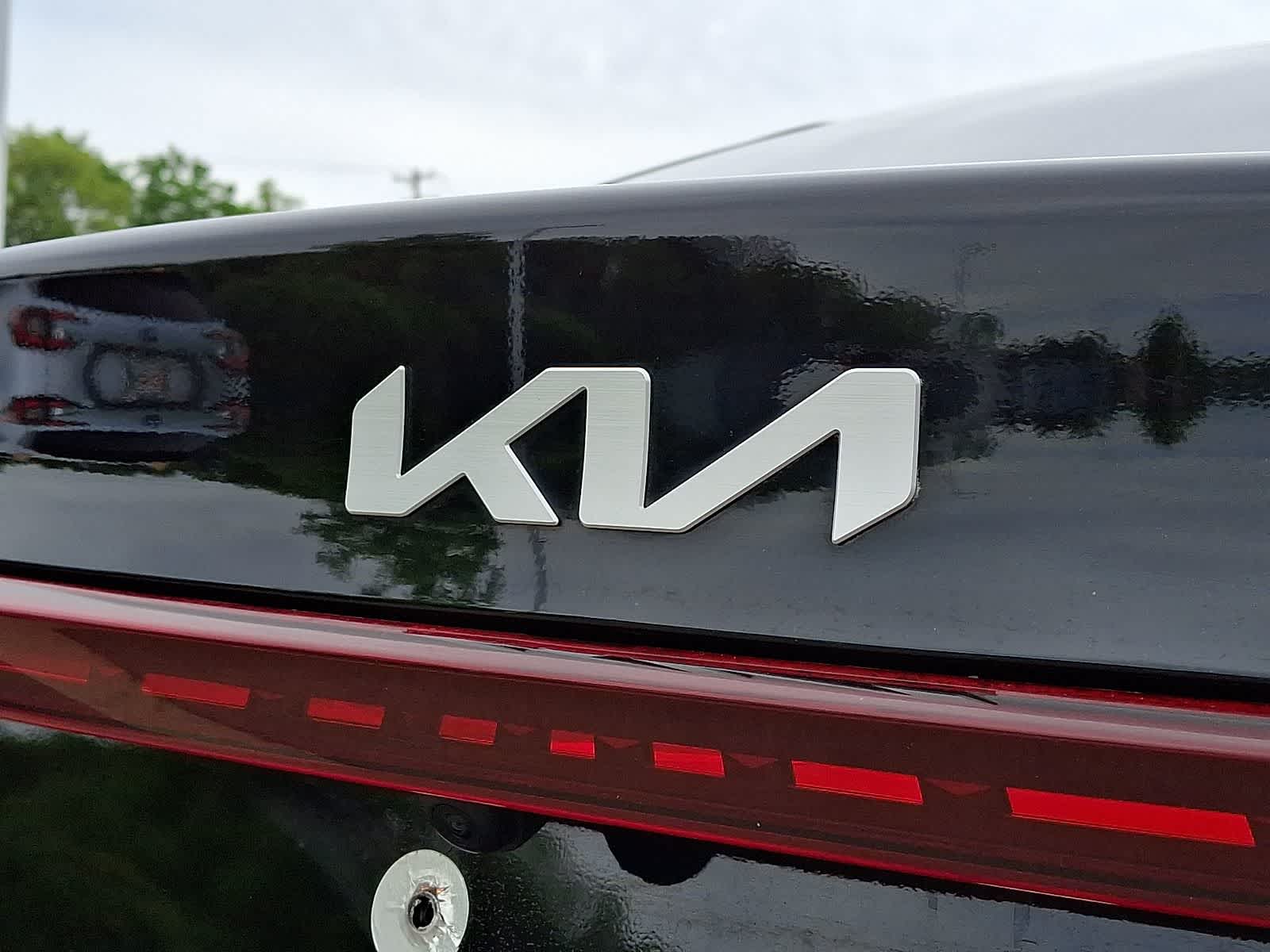 Thumbnail: 2023 Kia Forte - 31